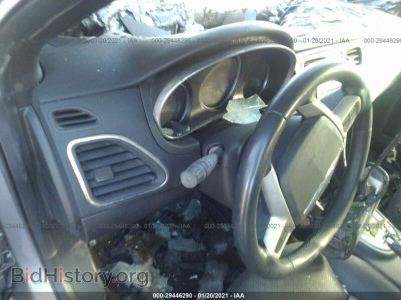 2013 Chrysler 200 (VIN 1C3CCBBB8DN542166) — photo 7 of 11