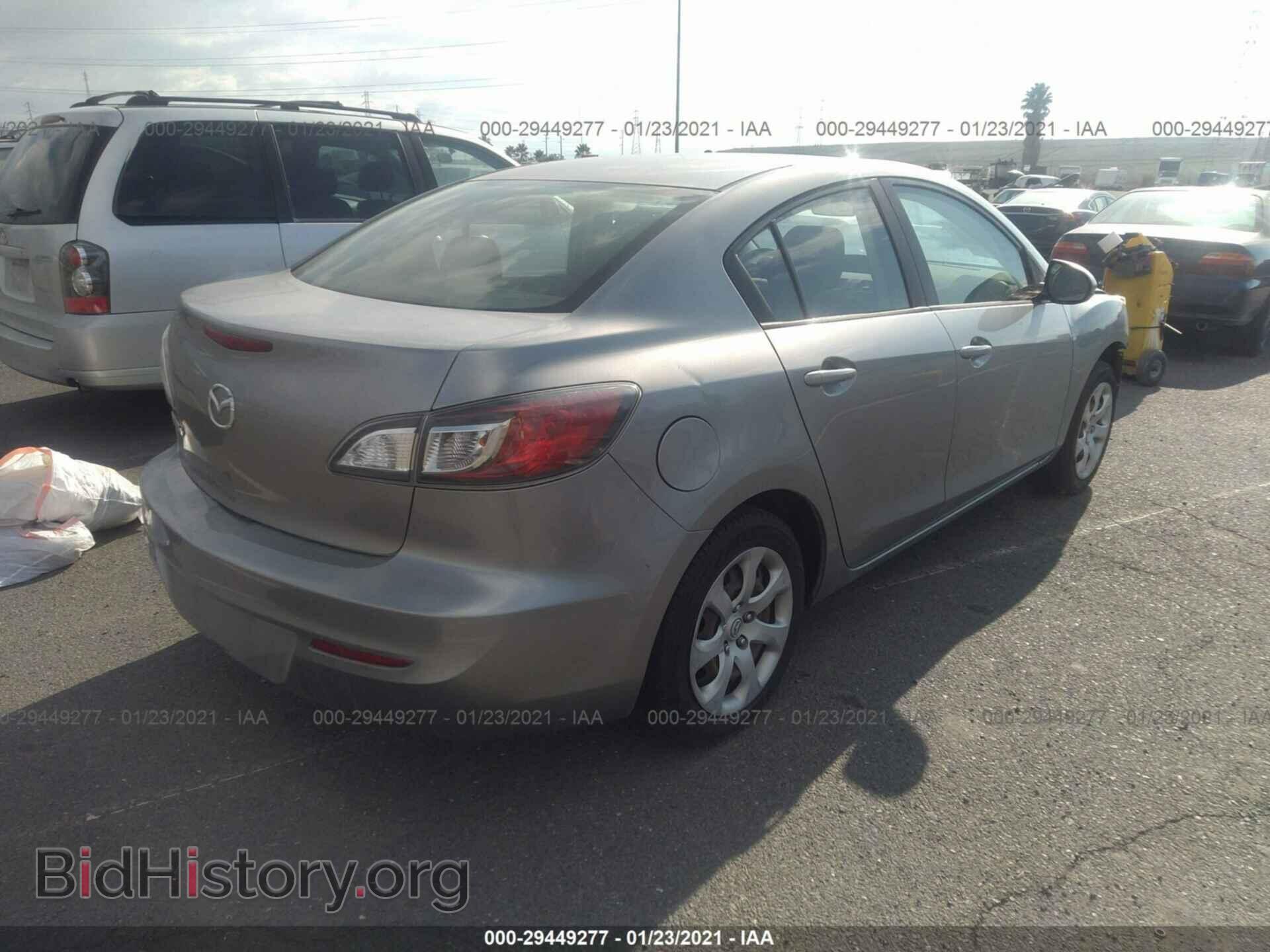 2012 MAZDA MAZDA3 - VIN: JM1BL1UG5C1535613 - Фото 4