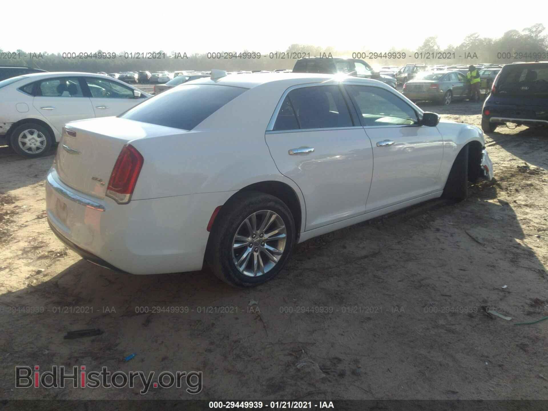 2016 CHRYSLER 300 - VIN: 2C3CCAEG8GH334335 - Photo 4