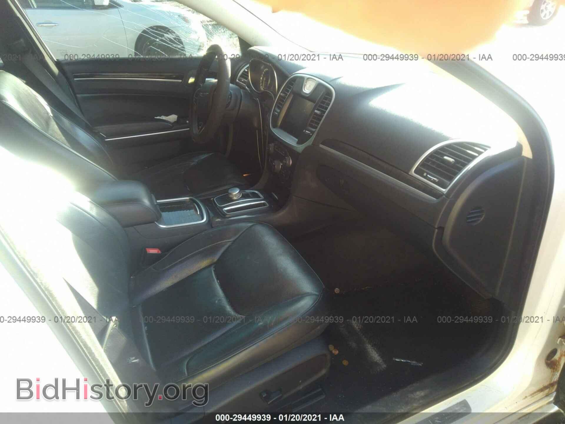 2016 CHRYSLER 300 - VIN: 2C3CCAEG8GH334335 - Photo 5