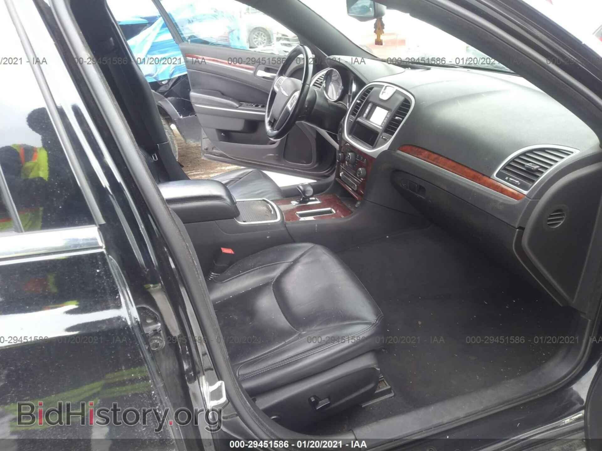 2012 CHRYSLER 300 - VIN: 2C3CCACG4CH136400 - Фото 5