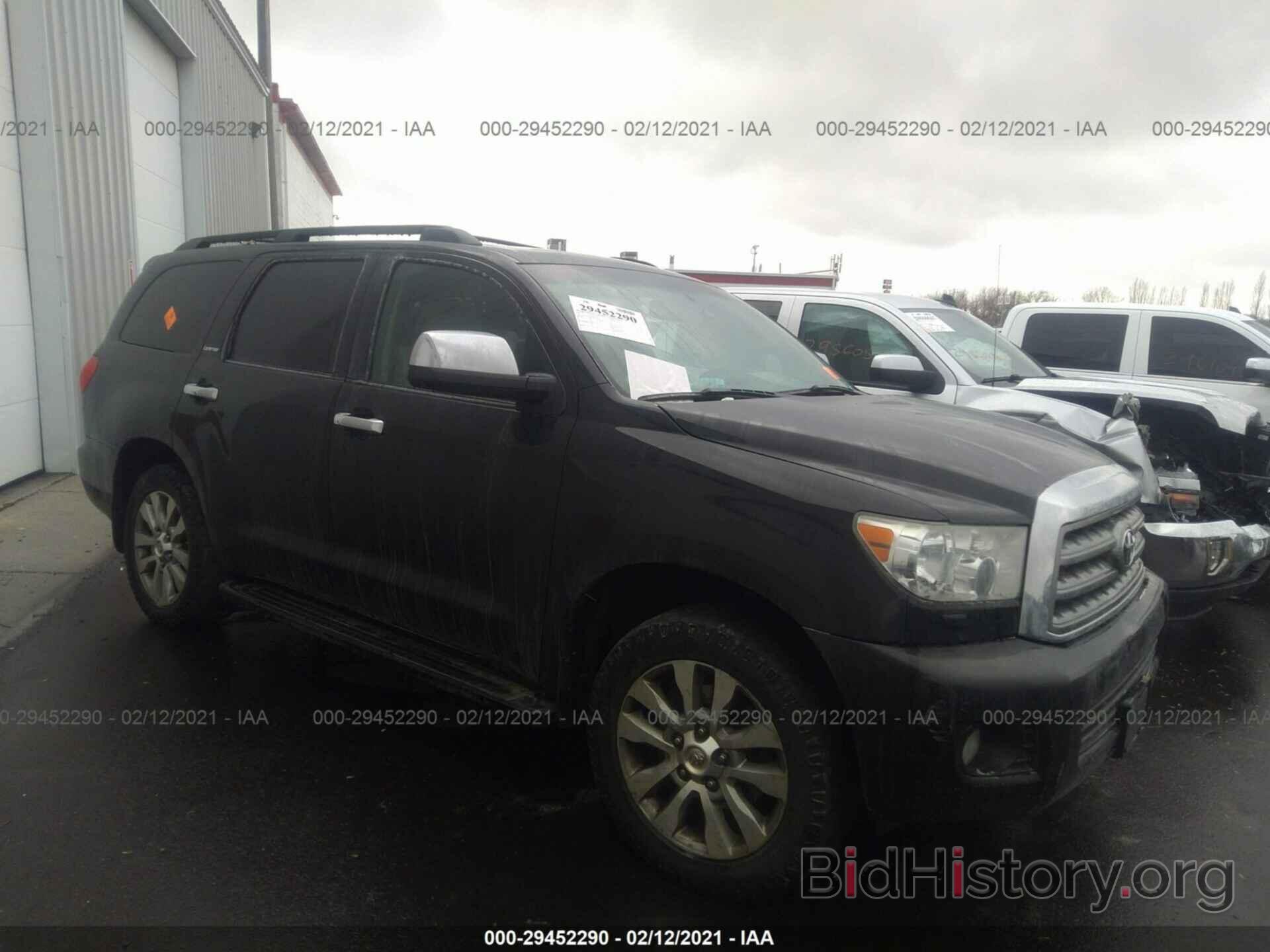 Photo 5TDJY5G16BS041368 - TOYOTA SEQUOIA 2011