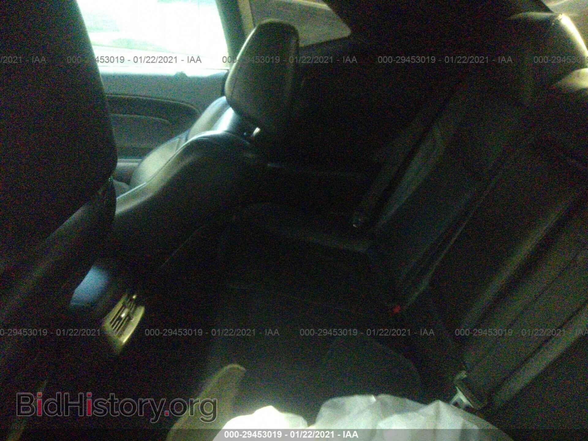 2016 DODGE CHALLENGER - VIN: 2C3CDZAGXGH344303 - Photo 8