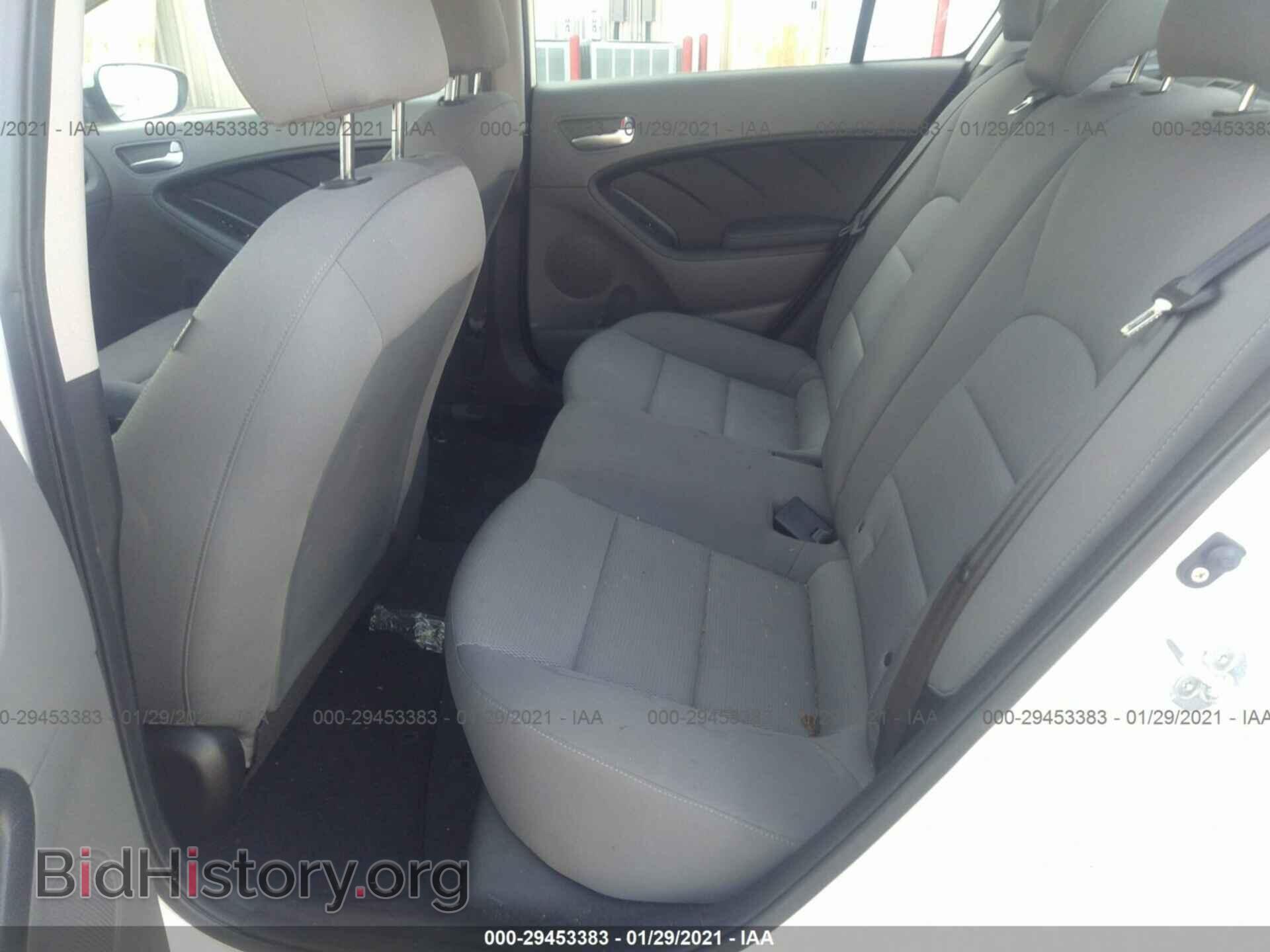 2017 KIA FORTE - VIN: 3KPFK4A79HE121300 - Фото 8