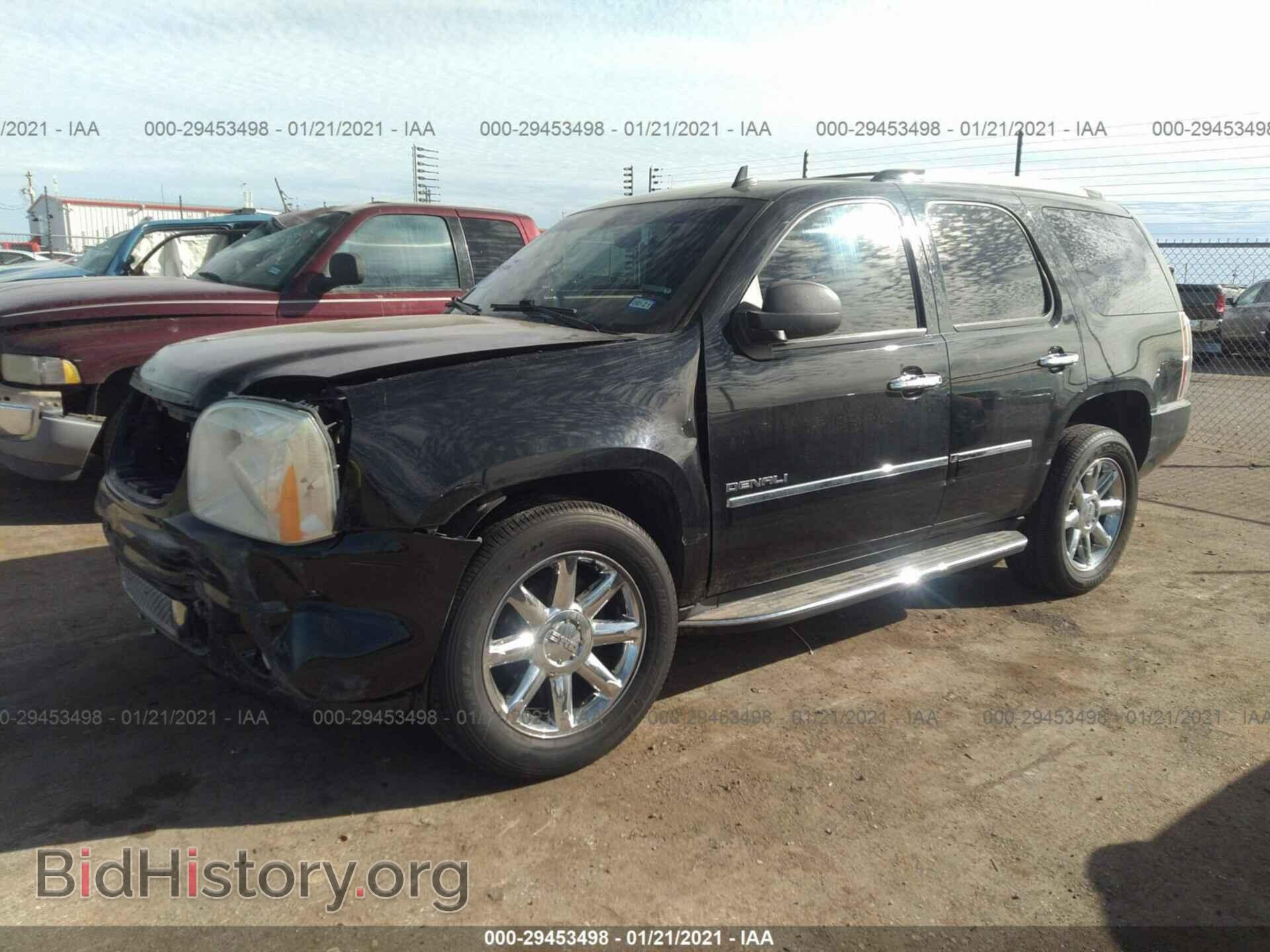 2011 GMC YUKON - VIN: 1GKS2EEF2BR351881 - Фото 2