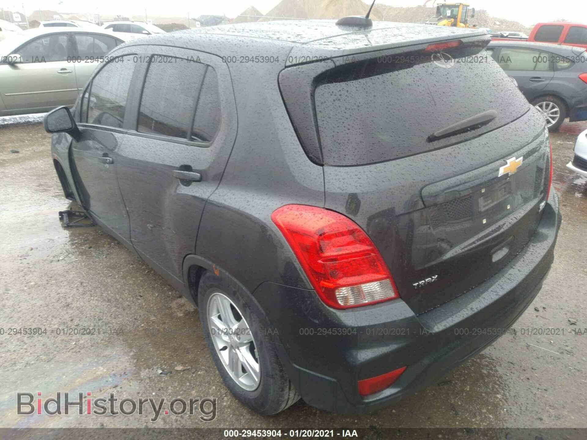 2019 CHEVROLET TRAX - VIN: 3GNCJKSB3KL255498 - Фото 3