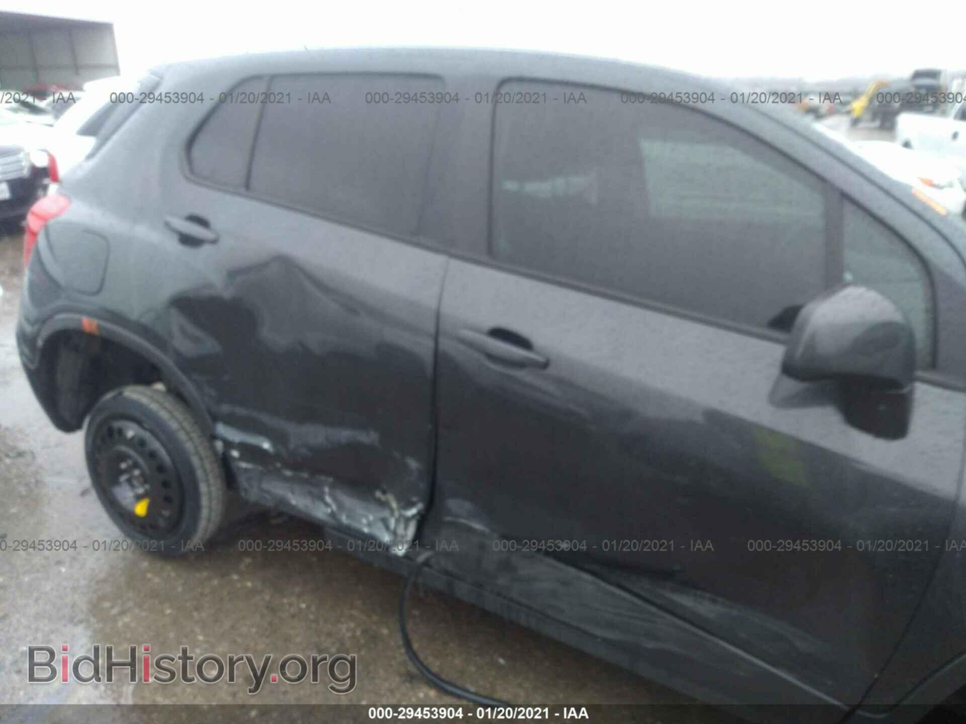 2019 CHEVROLET TRAX - VIN: 3GNCJKSB3KL255498 - Фото 6