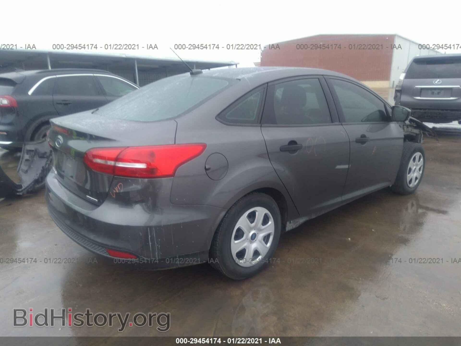 2016 FORD FOCUS - VIN: 1FADP3E29GL281464 - Photo 4