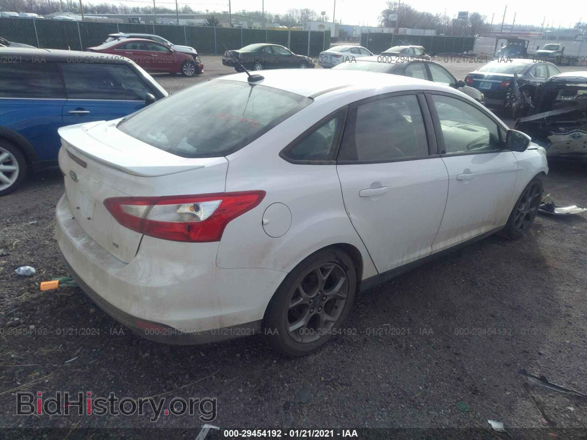 2013 FORD FOCUS - VIN: 1FADP3F27DL107838 - Photo 4