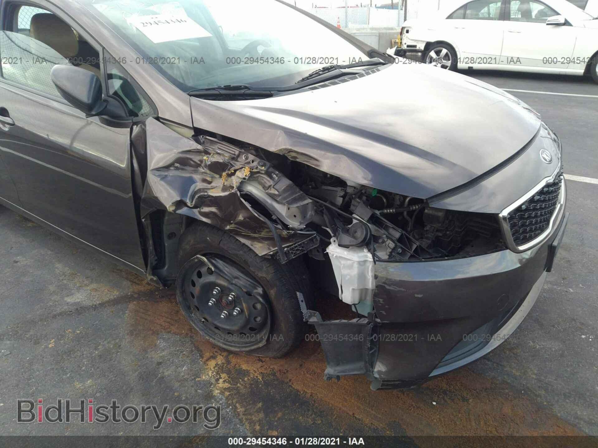 2017 KIA FORTE - VIN: 3KPFL4A71HE067083 - Фото 6