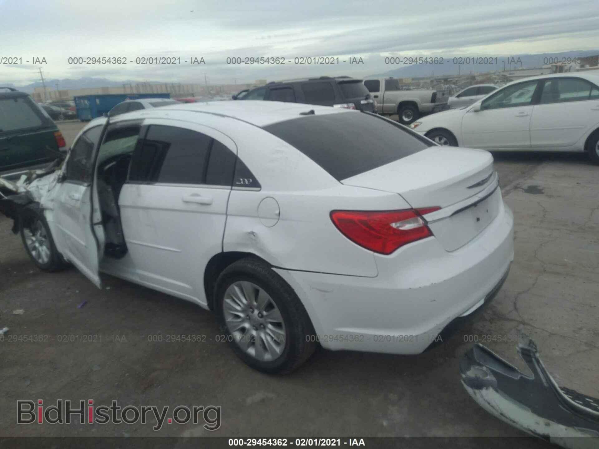 2012 CHRYSLER 200 - VIN: 1C3CCBAB9CN248629 - Фото 3