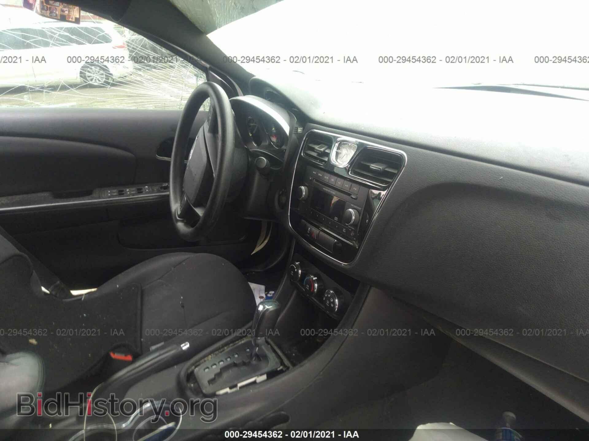 2012 CHRYSLER 200 - VIN: 1C3CCBAB9CN248629 - Фото 5