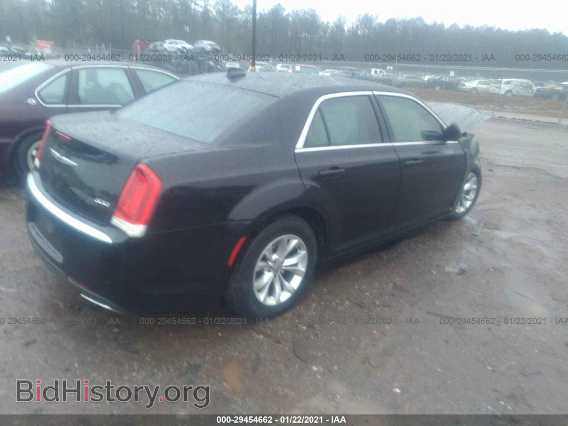 2015 CHRYSLER 300 - VIN: 2C3CCAAG5FH766854 - Фото 4