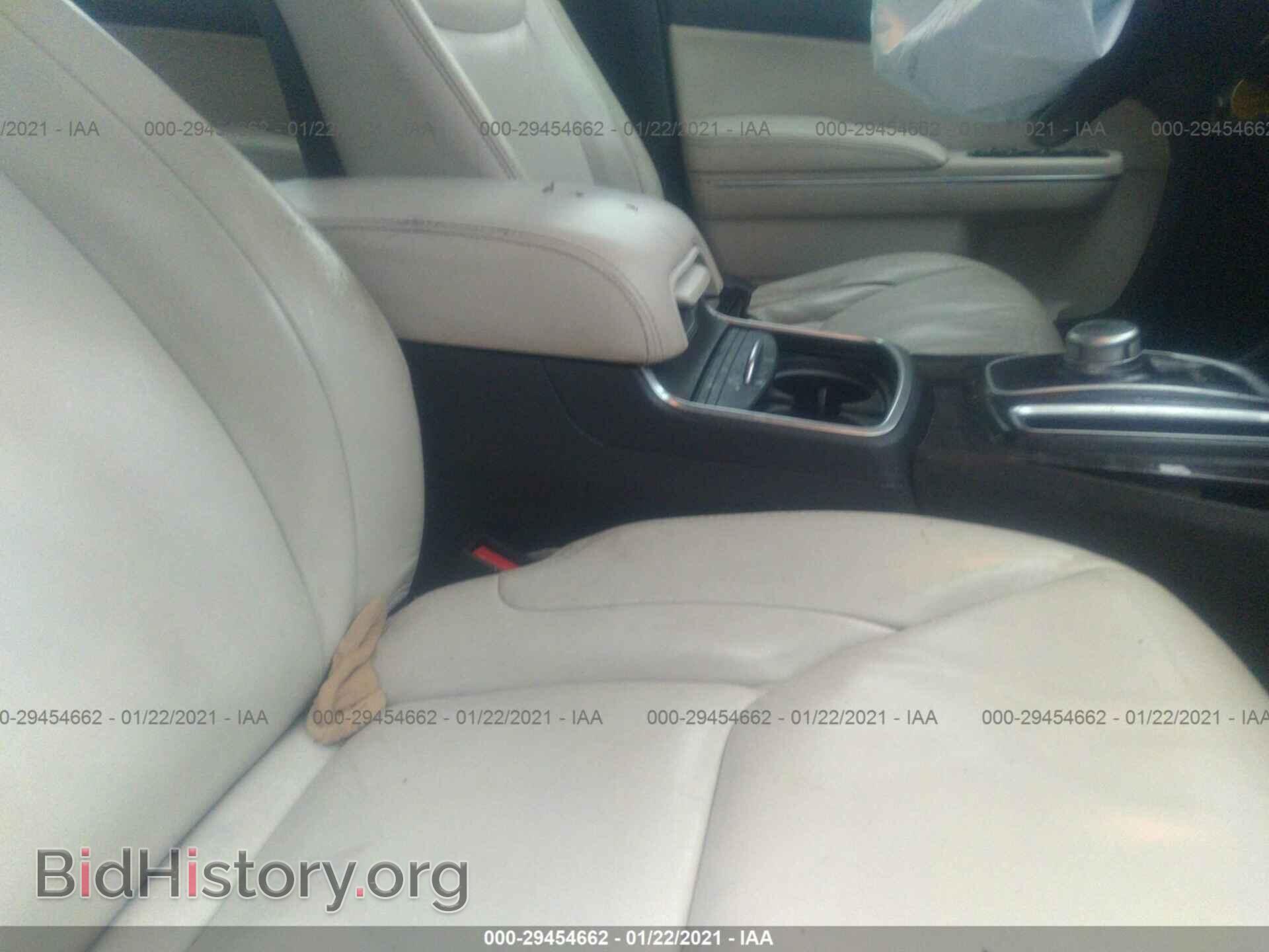2015 CHRYSLER 300 - VIN: 2C3CCAAG5FH766854 - Фото 5