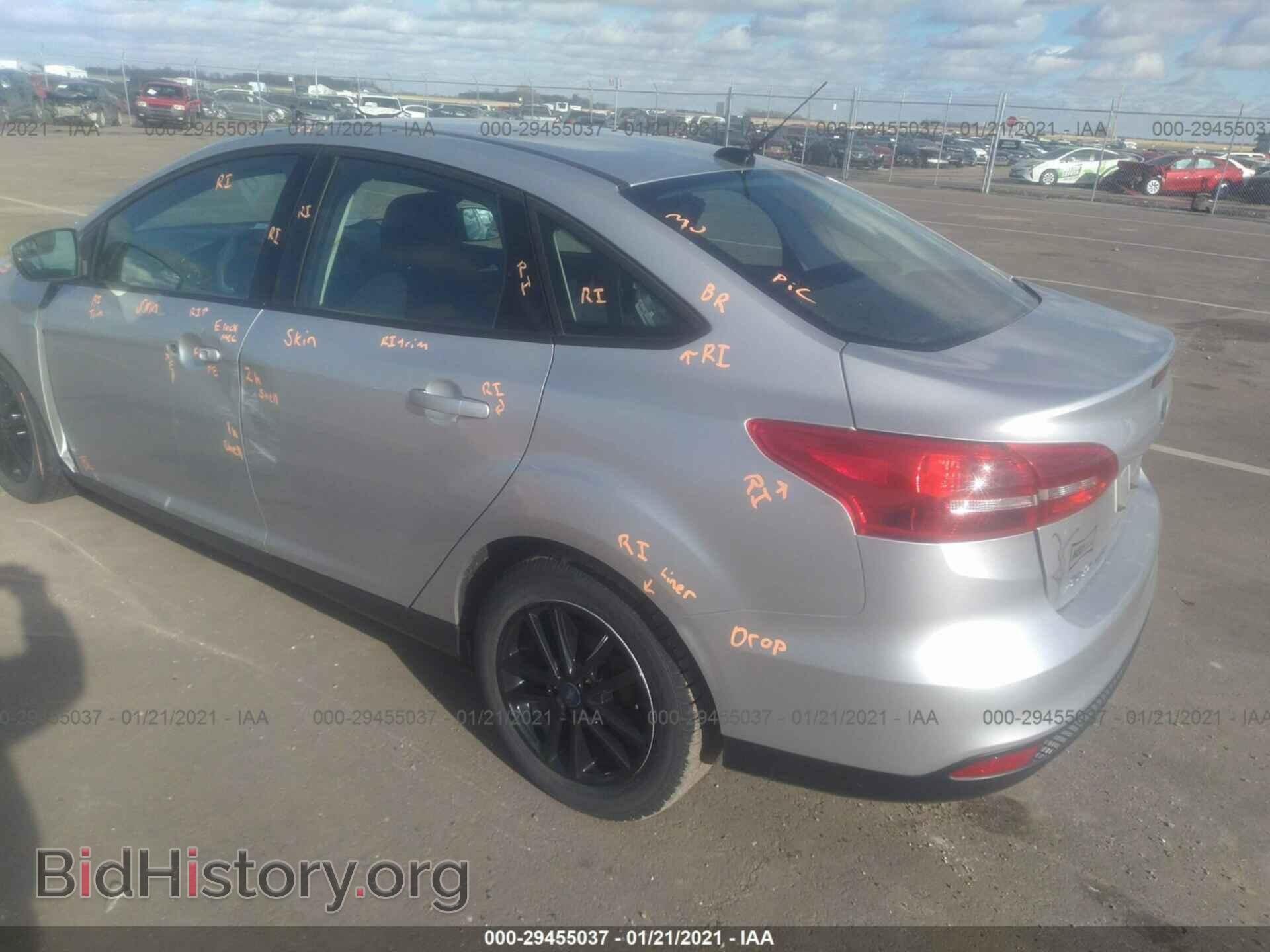 2017 FORD FOCUS - VIN: 1FADP3F21HL278428 - Фото 3