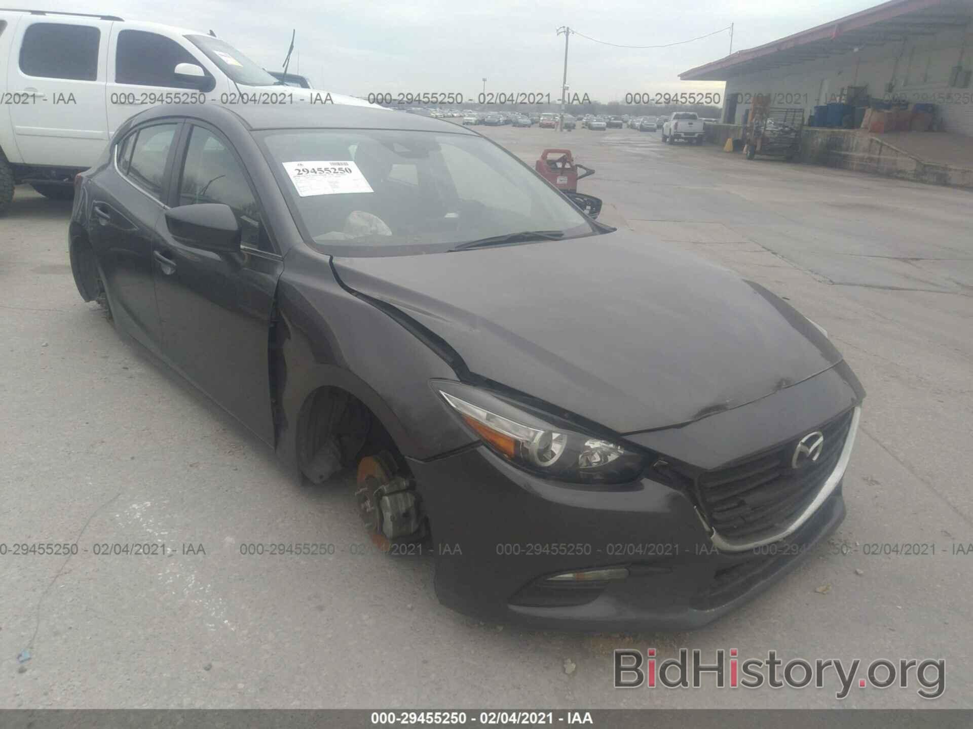 Photo 3MZBN1L33JM262158 - MAZDA MAZDA3 5-DOOR 2018