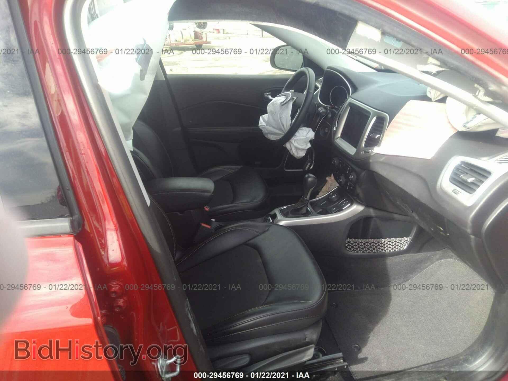 2018 JEEP COMPASS - VIN: 3C4NJDBB9JT362096 - Фото 5