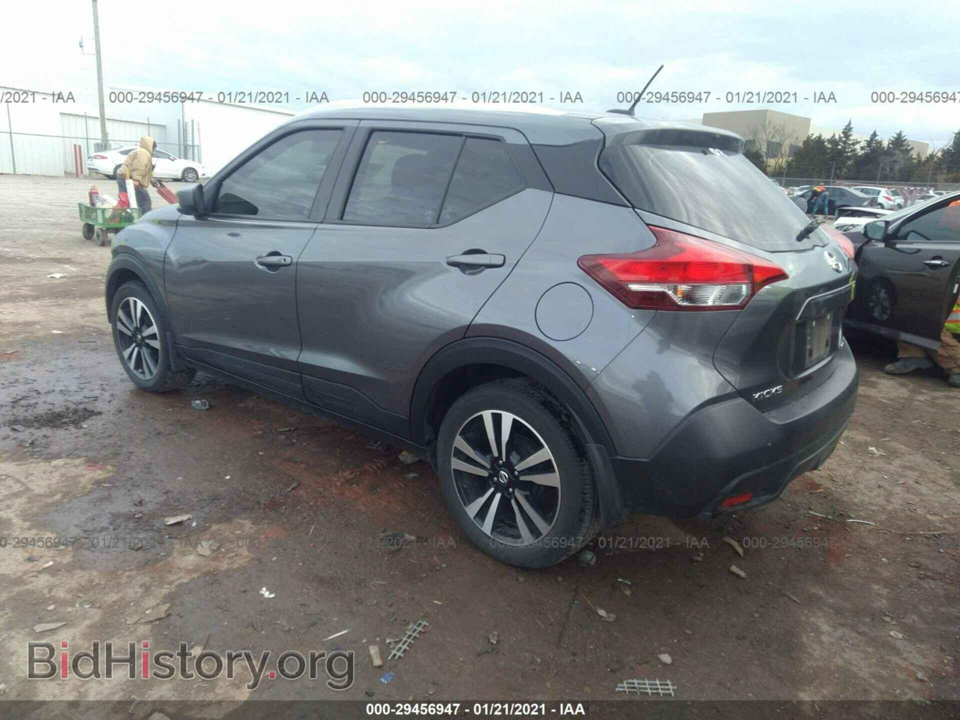 2019 NISSAN KICKS - VIN: 3N1CP5CU3KL558941 - Фото 3
