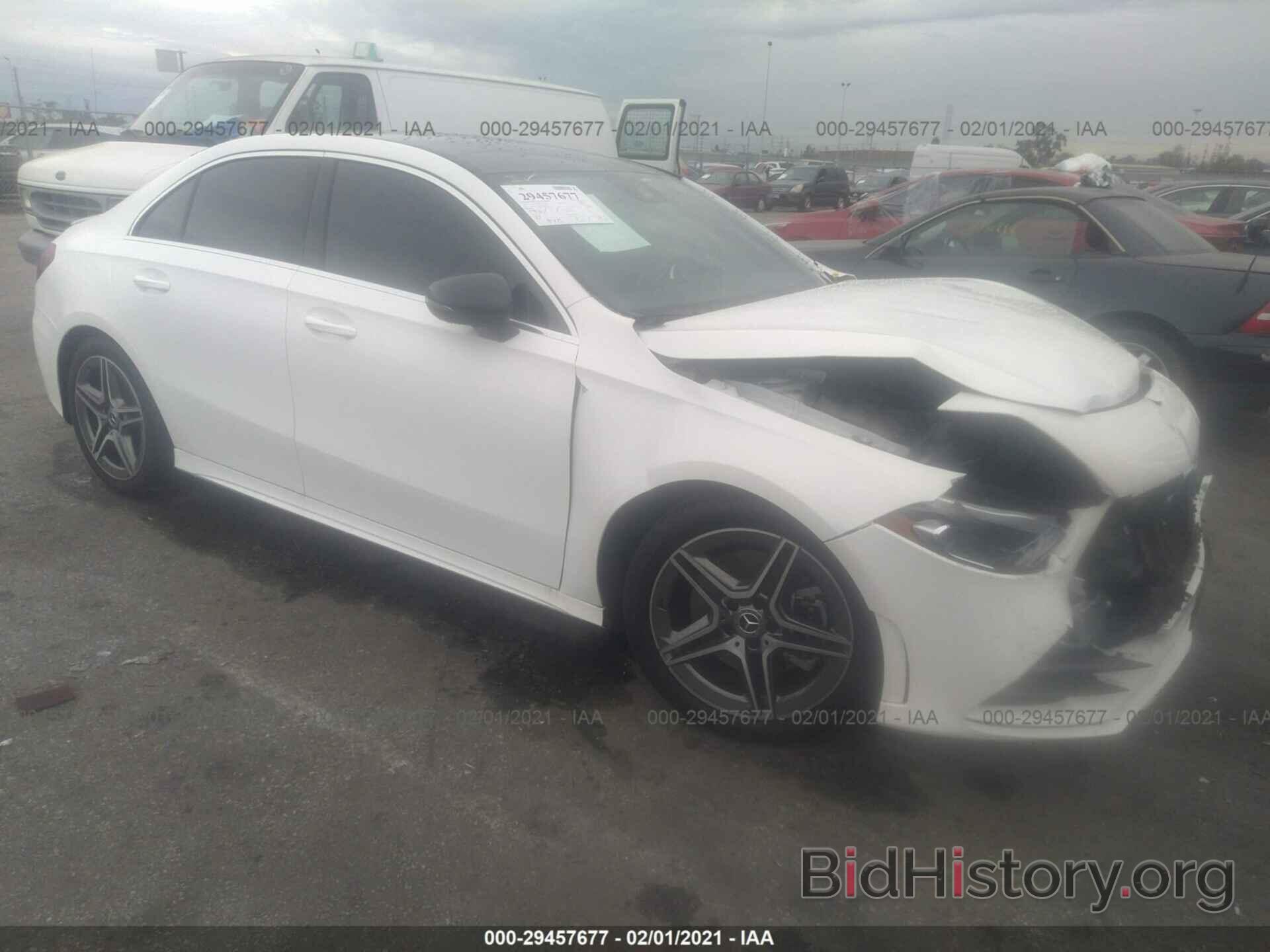 Photo WDD3G4EB7KW025476 - MERCEDES-BENZ A-CLASS 2019