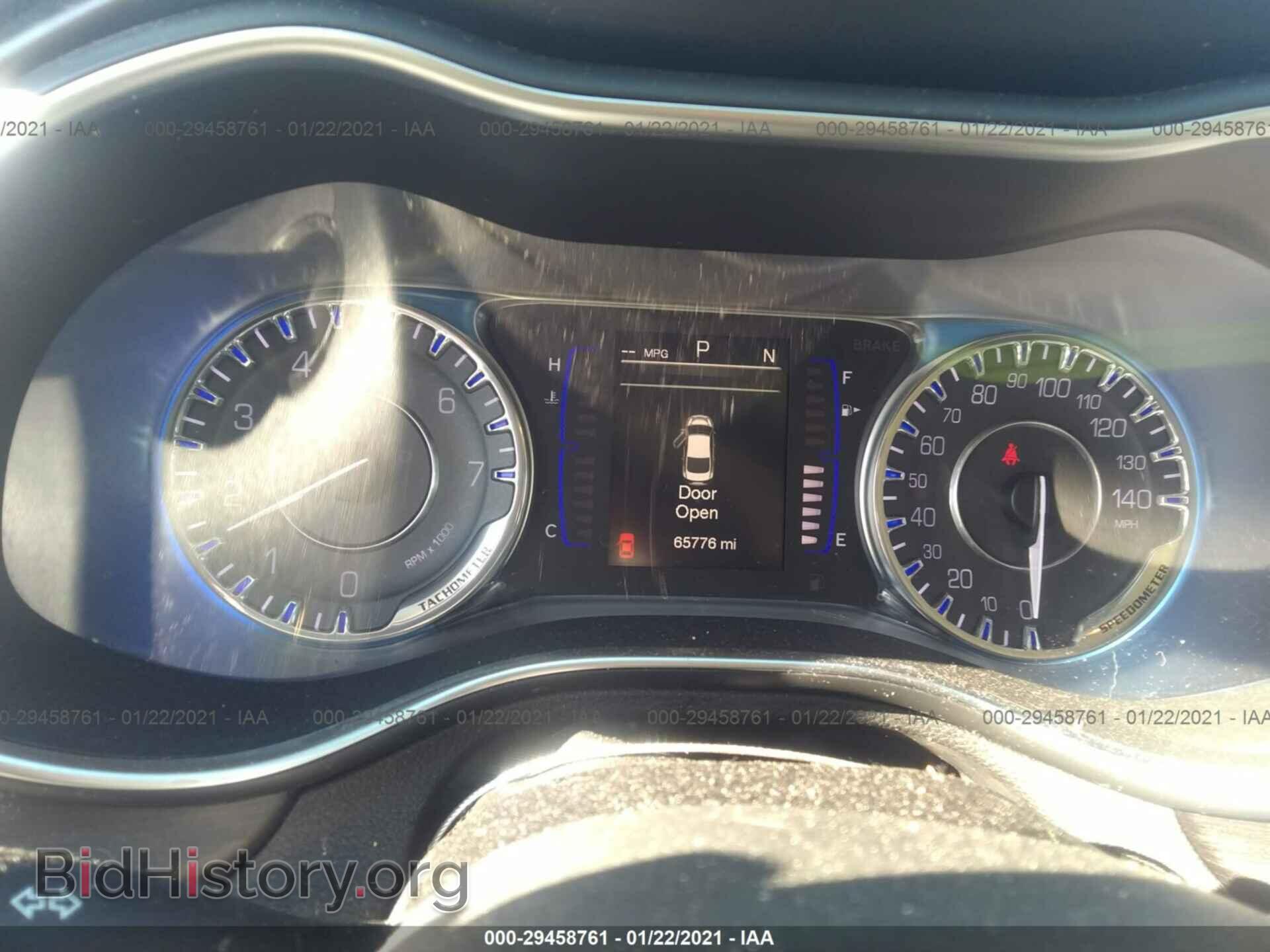 2017 CHRYSLER 200 - VIN: 1C3CCCAB8HN511707 - Фото 7