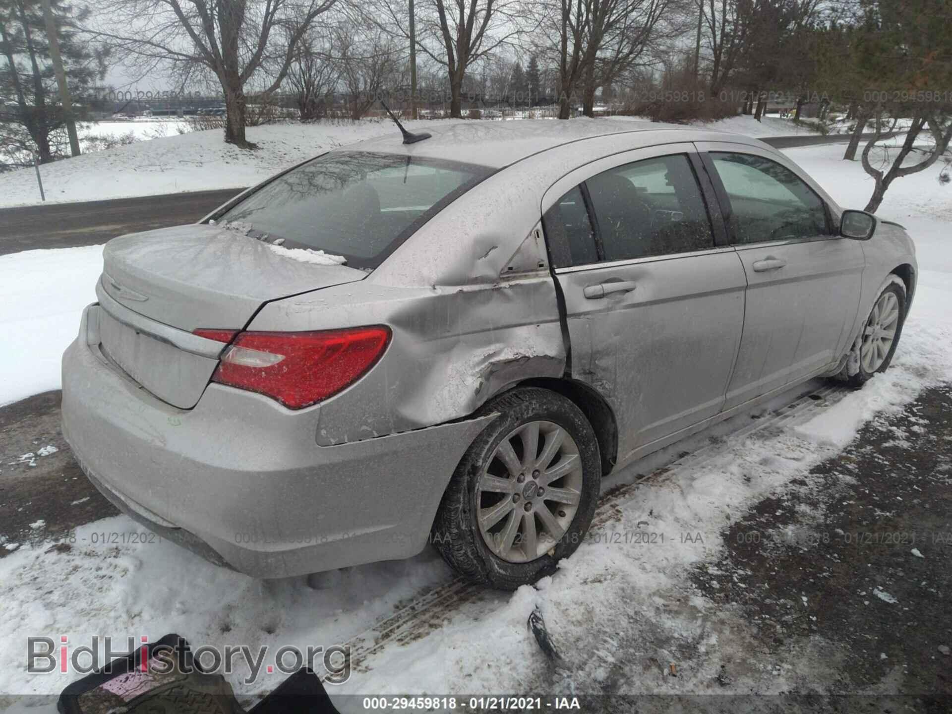 2012 CHRYSLER 200 - VIN: 1C3CCBBB0CN101016 - Фото 4