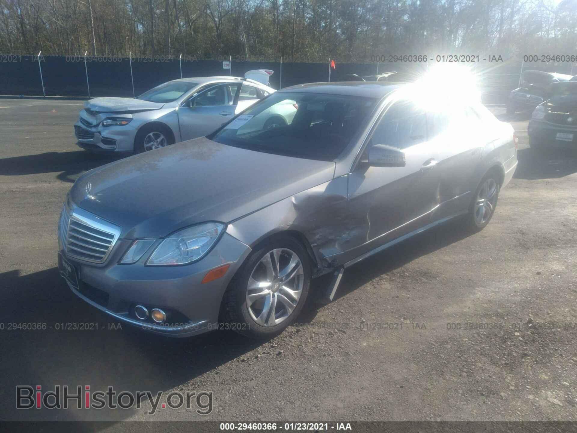 2011 MERCEDES-BENZ E-CLASS - VIN: WDDHF8HB8BA426849 - Фото 2