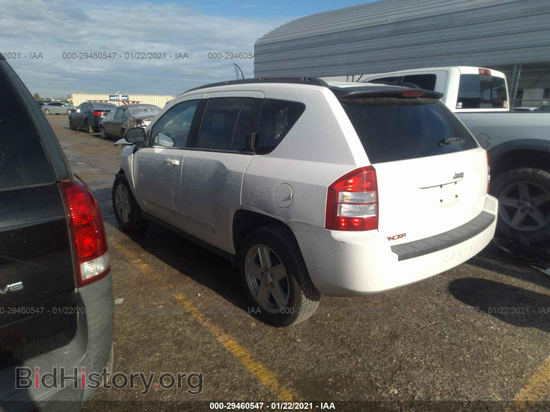 2010 JEEP COMPASS - VIN: 1J4NT4FA3AD516507 - Фото 3