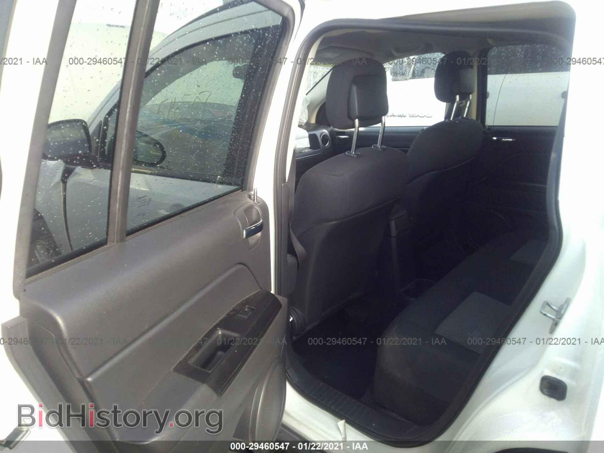 2010 JEEP COMPASS - VIN: 1J4NT4FA3AD516507 - Фото 8