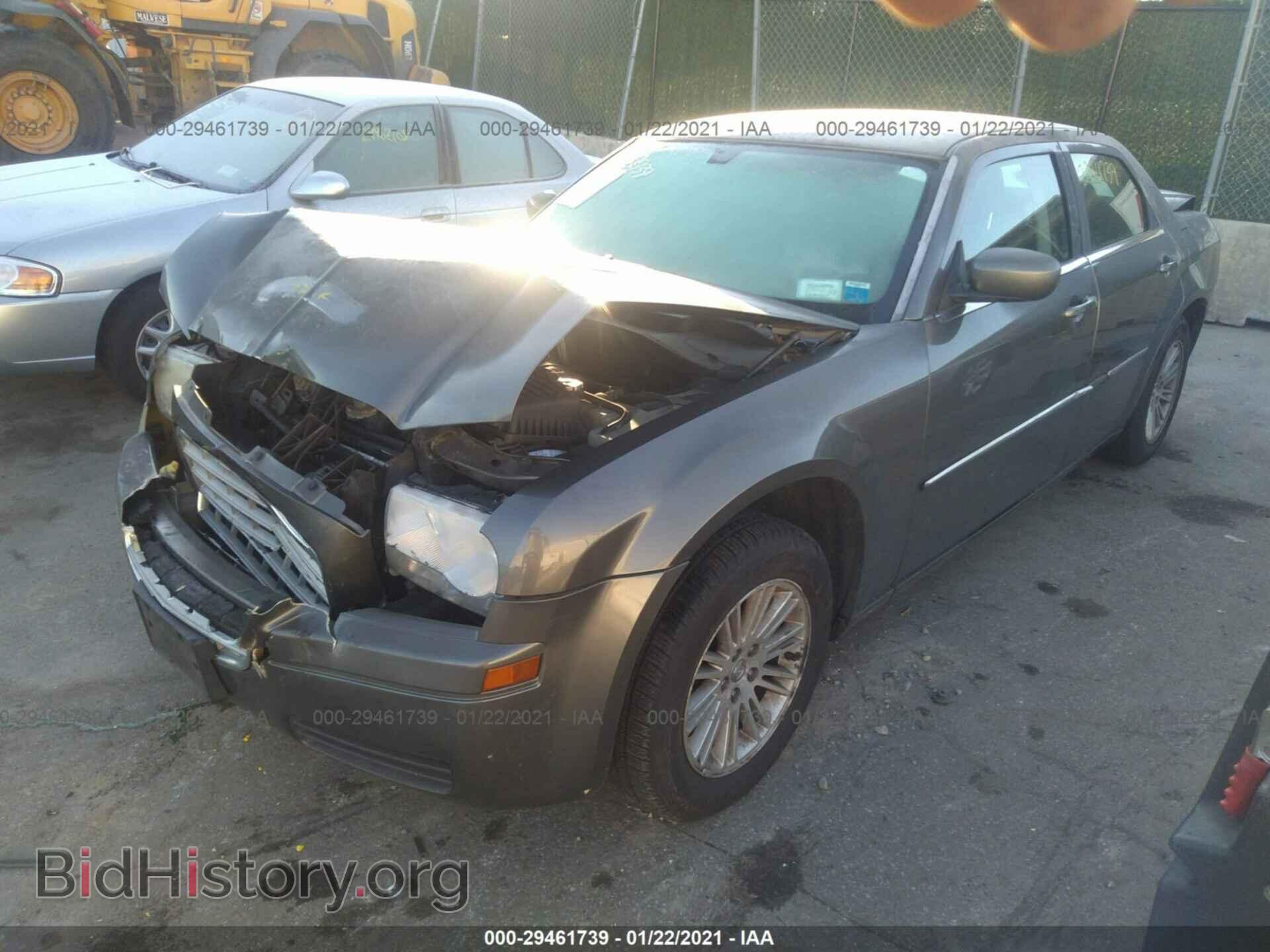 2008 CHRYSLER 300 - VIN: 2C3LA43R18H109445 - Фото 2