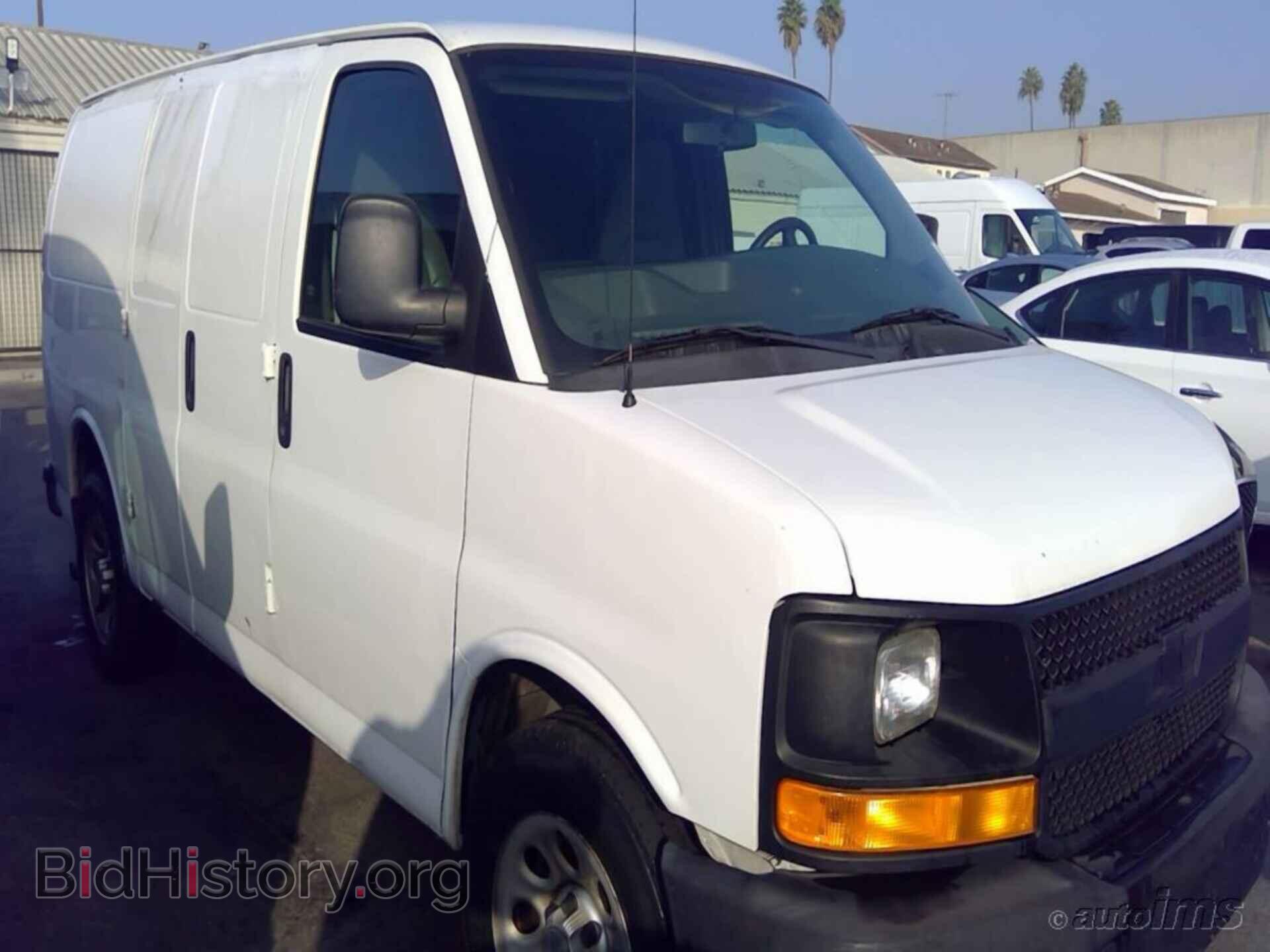 Photo 1GCUGADX2A1136006 - CHEVROLET EXPRESS CARGO VAN 2010