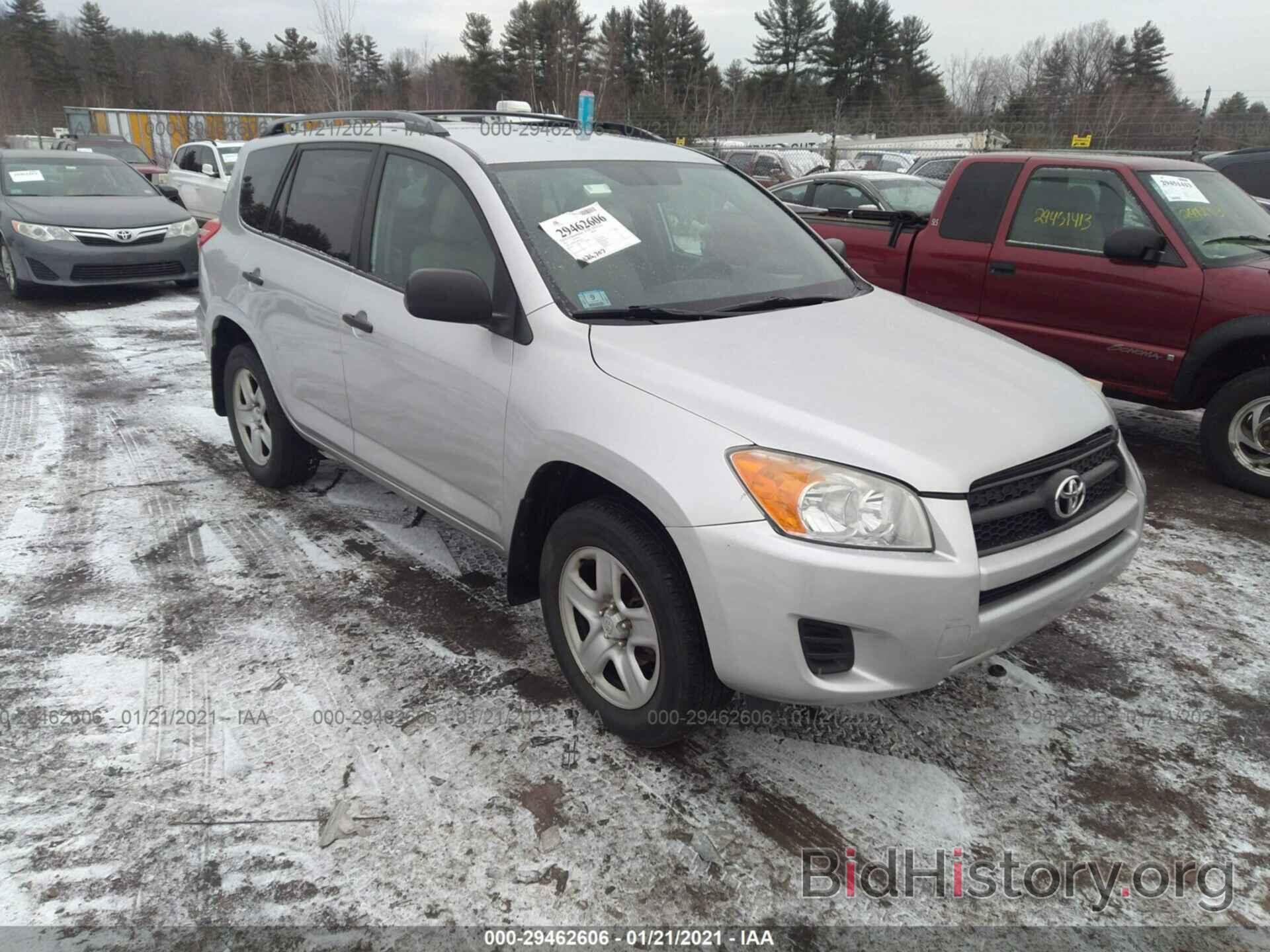 Photo 2T3BF4DV0BW106127 - TOYOTA RAV4 2011