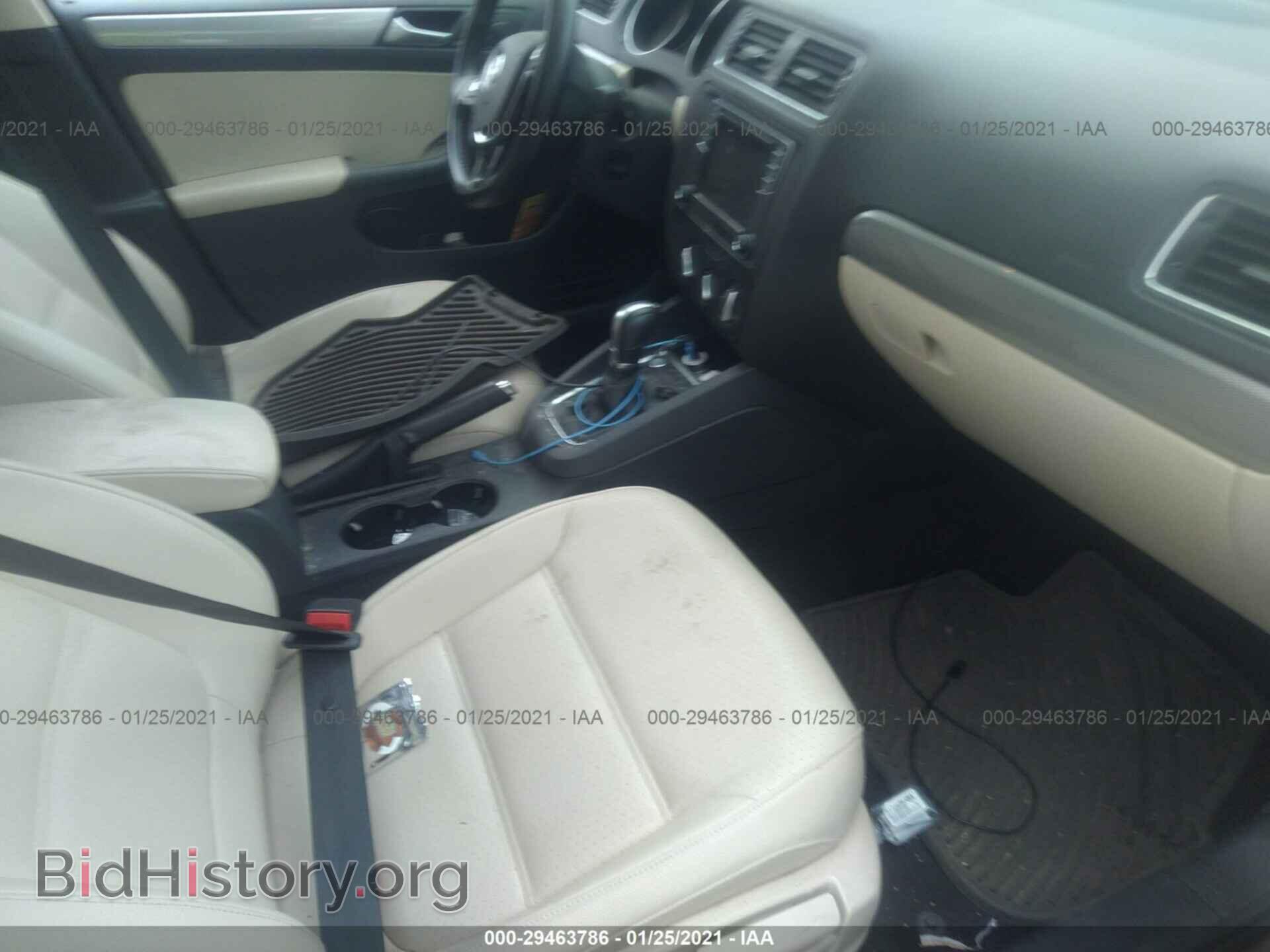 2017 VOLKSWAGEN JETTA - VIN: 3VWDB7AJ7HM262387 - Фото 5