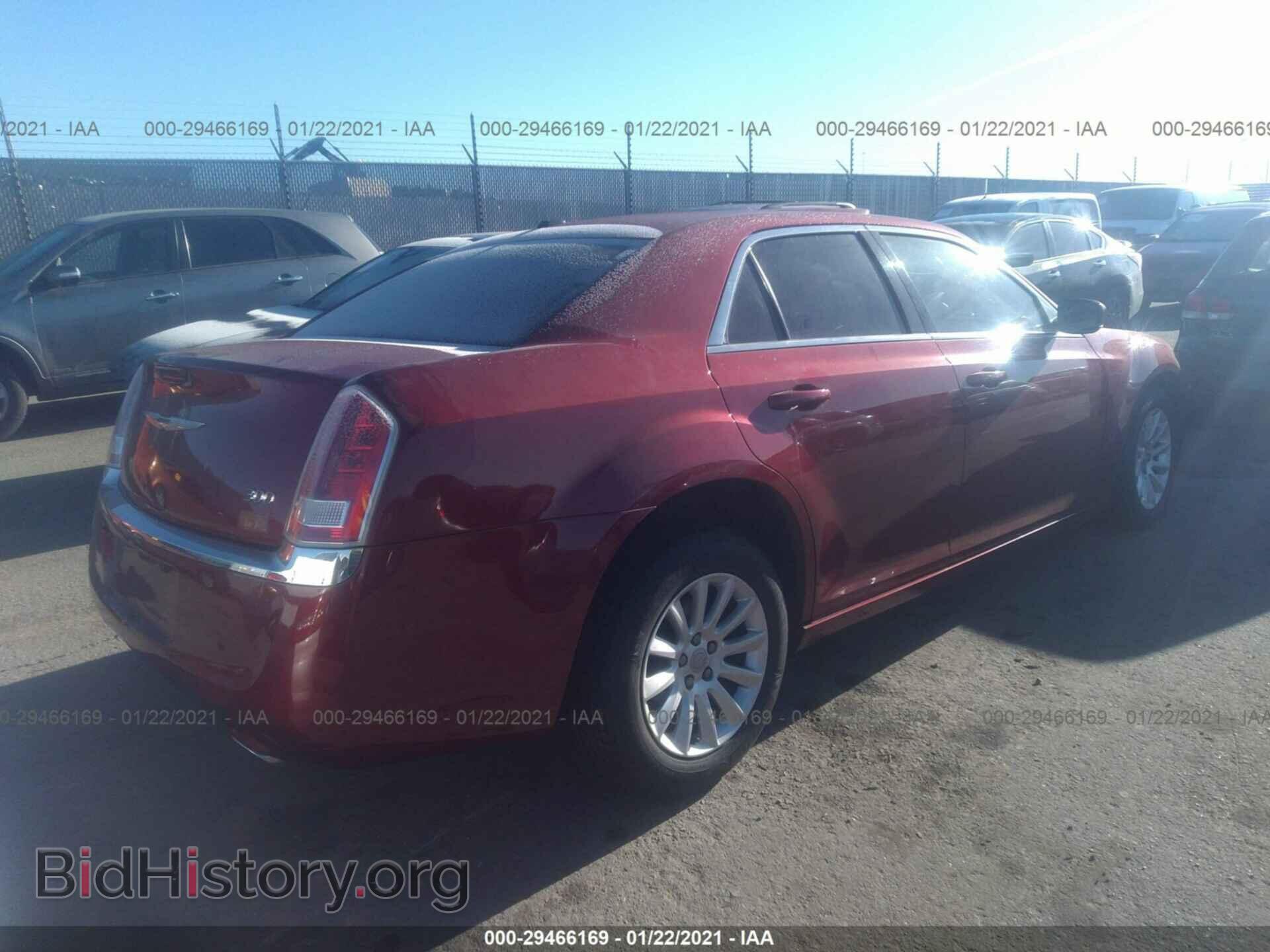 2013 CHRYSLER 300 - VIN: 2C3CCAAG1DH657269 - Photo 4
