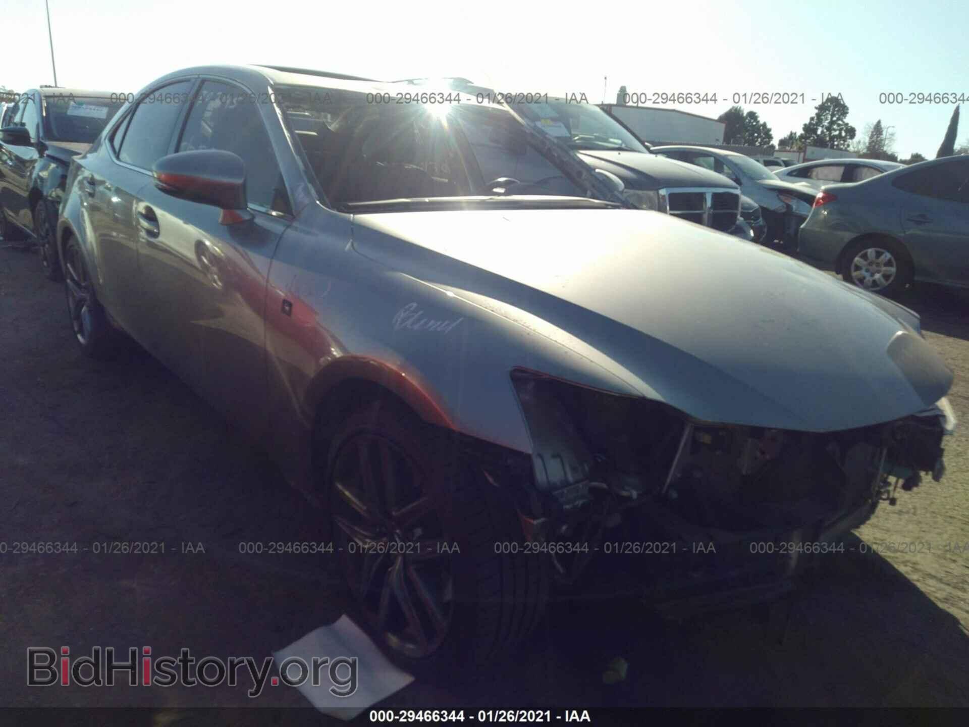 Photo JTHBA1D26H5046243 - LEXUS IS 2017