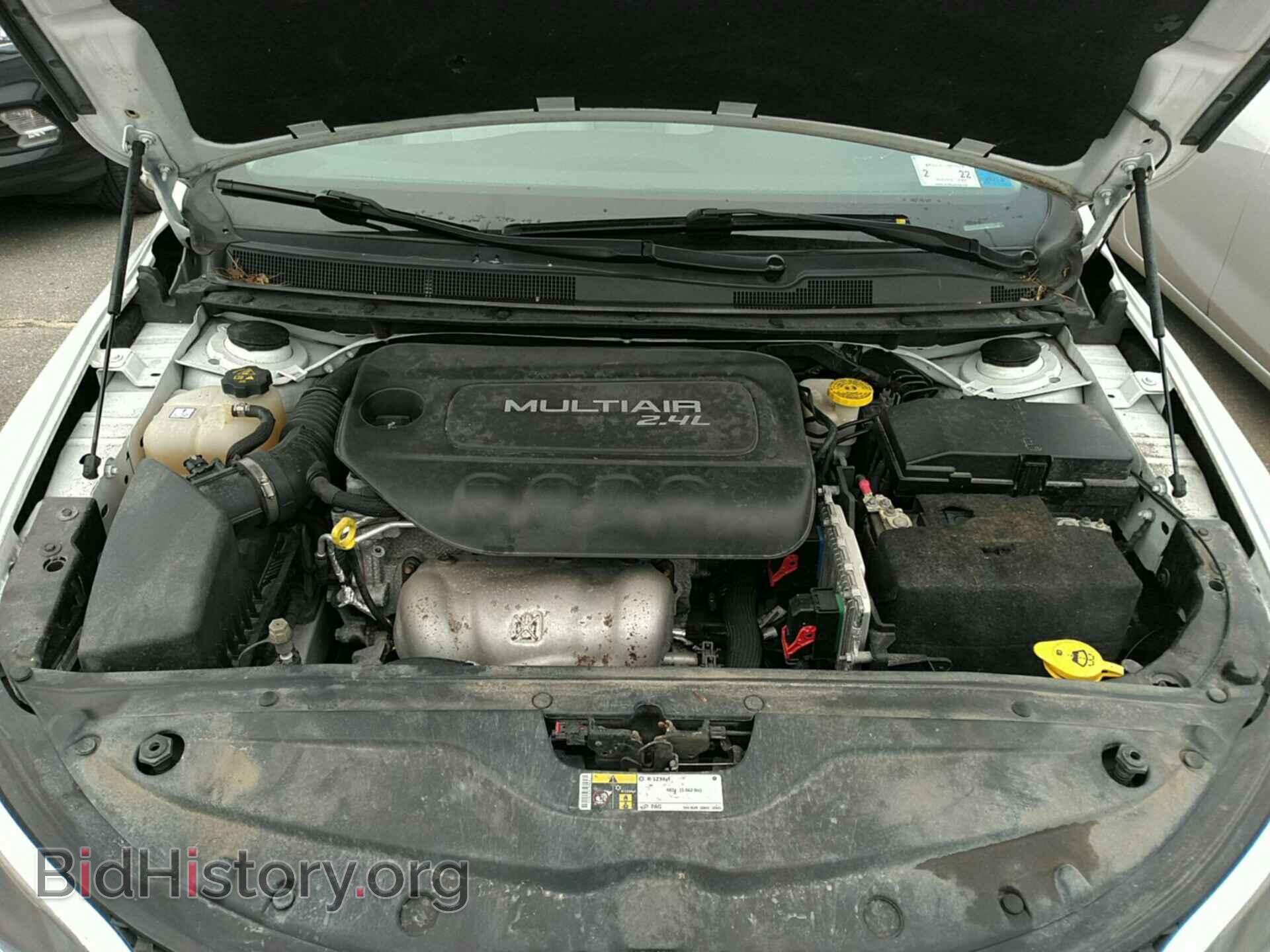 2016 CHRYSLER 200 - VIN: 1C3CCCABXGN159308 - Фото 10