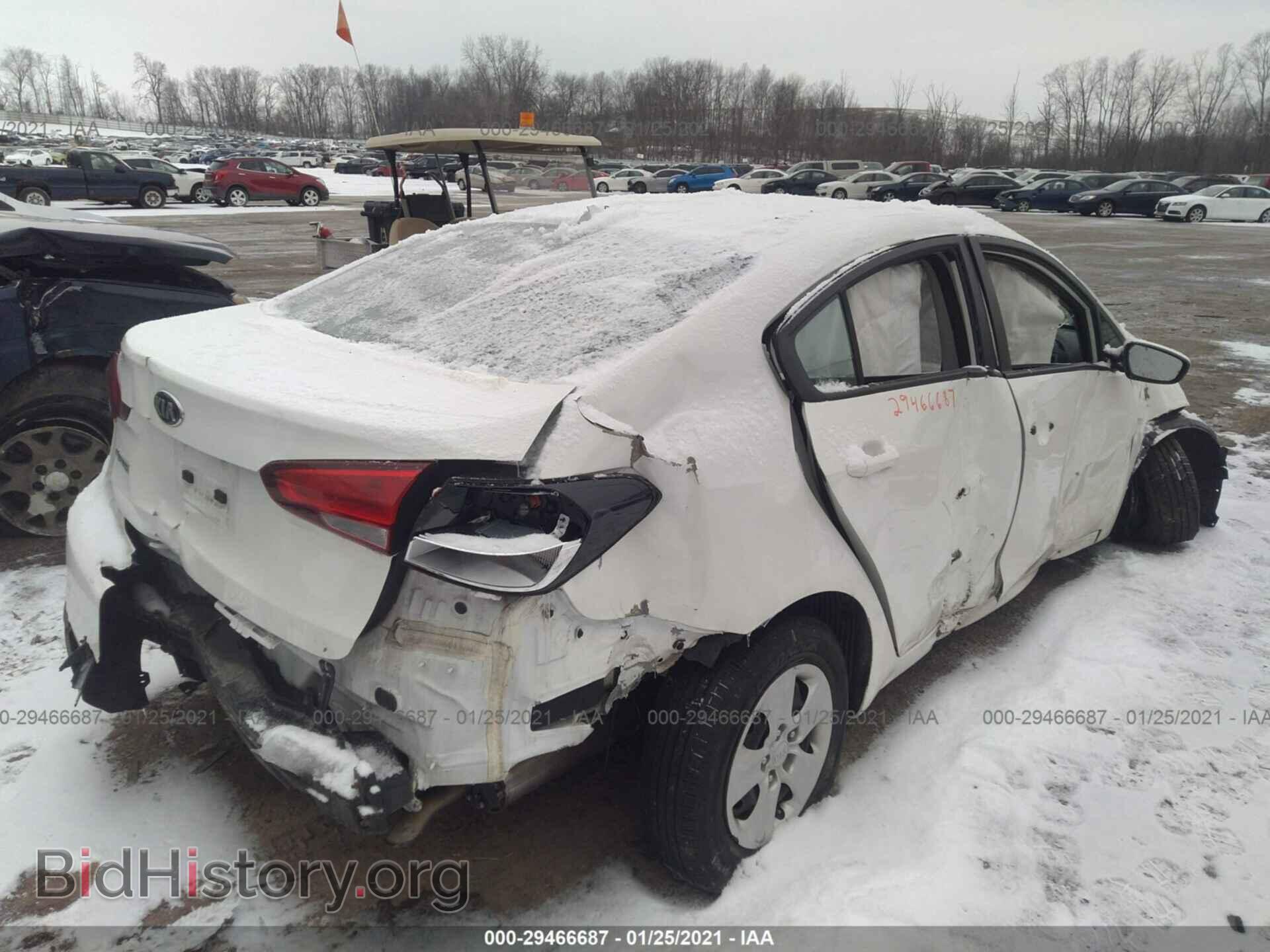 2017 KIA FORTE - VIN: 3KPFK4A77HE133123 - Фото 4