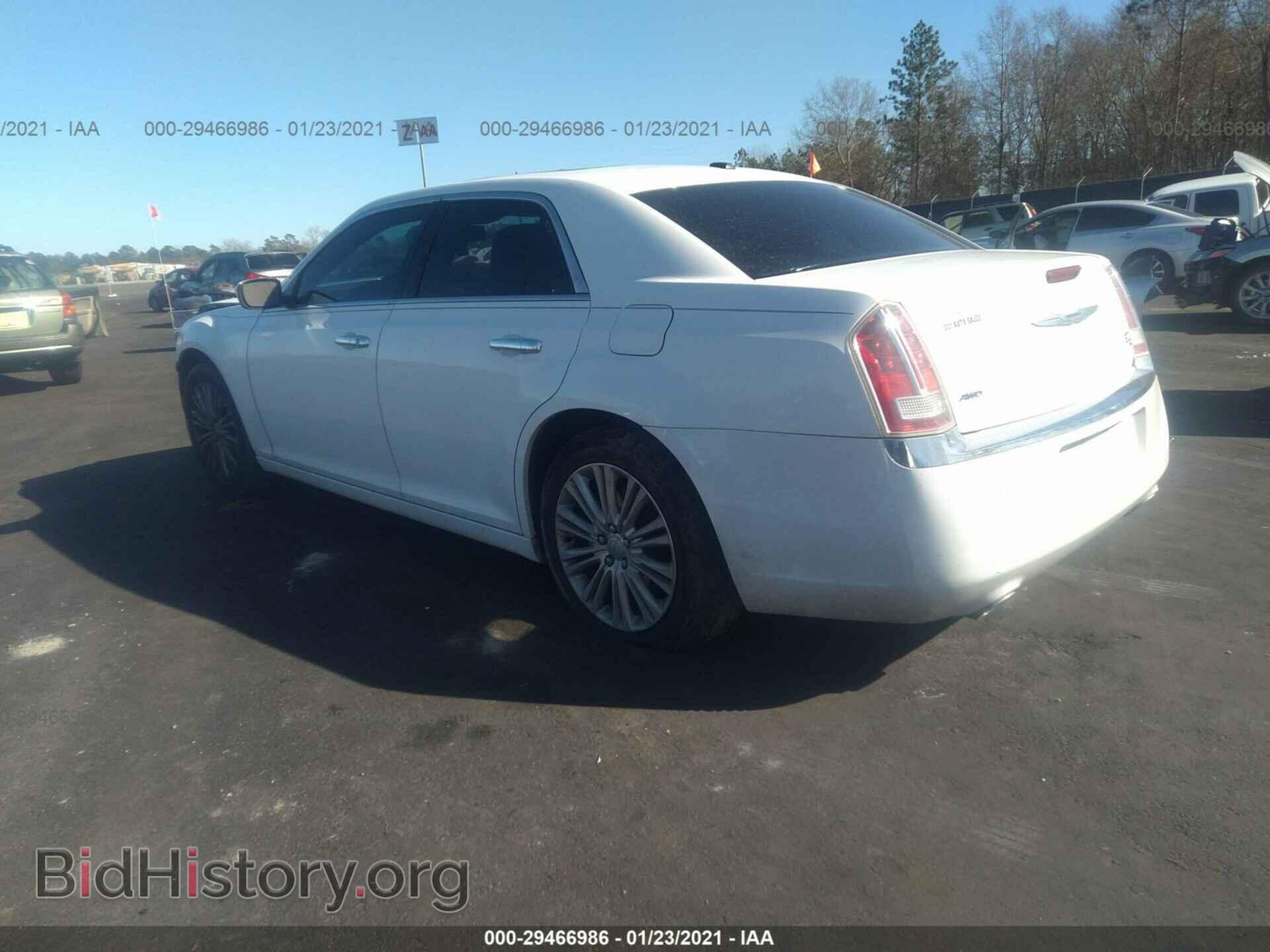 2011 CHRYSLER 300 - VIN: 2C3CK6CT3BH612194 - Фото 3