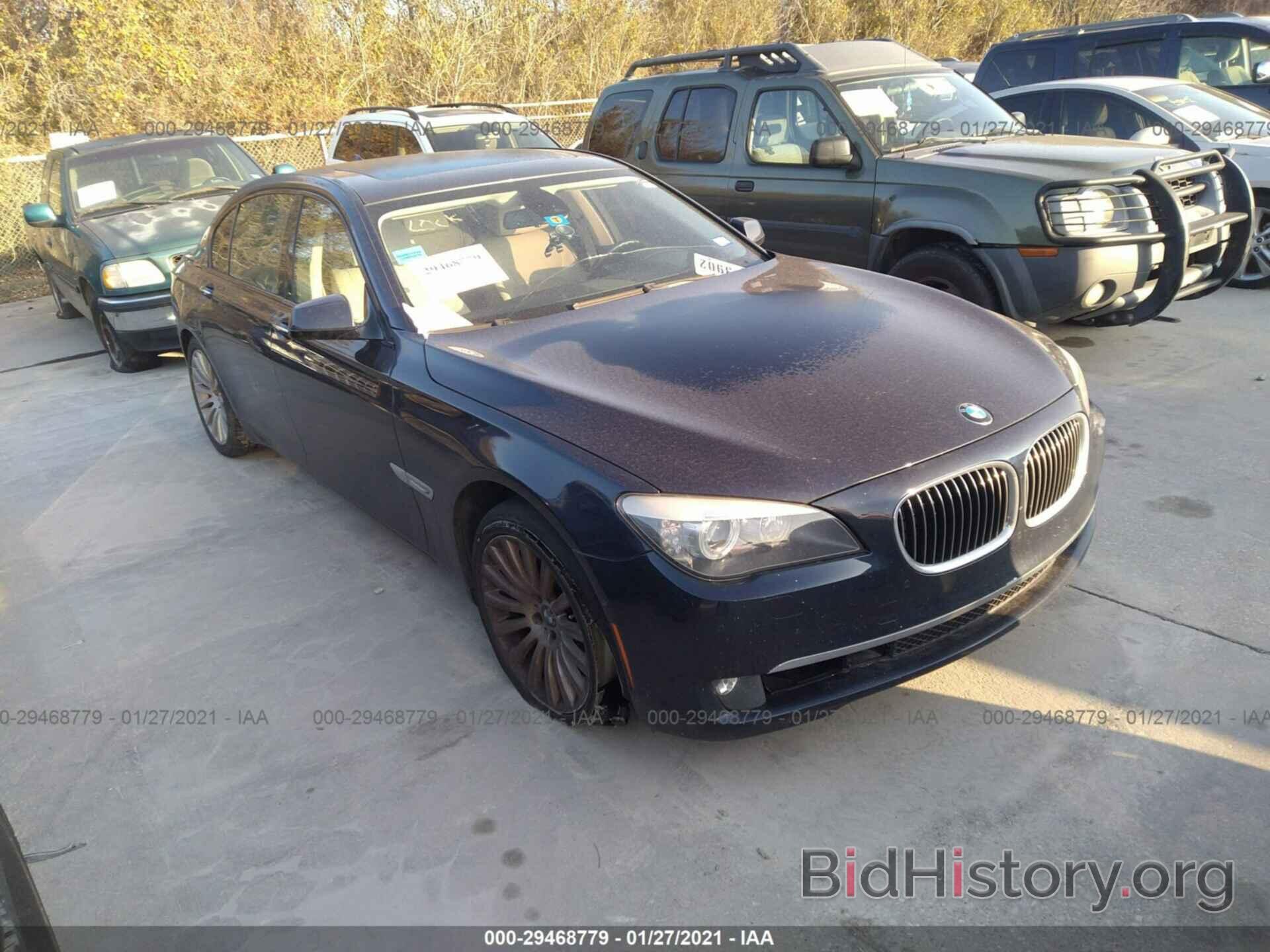 Photo WBAKB83529CY60855 - BMW 7 SERIES 2009