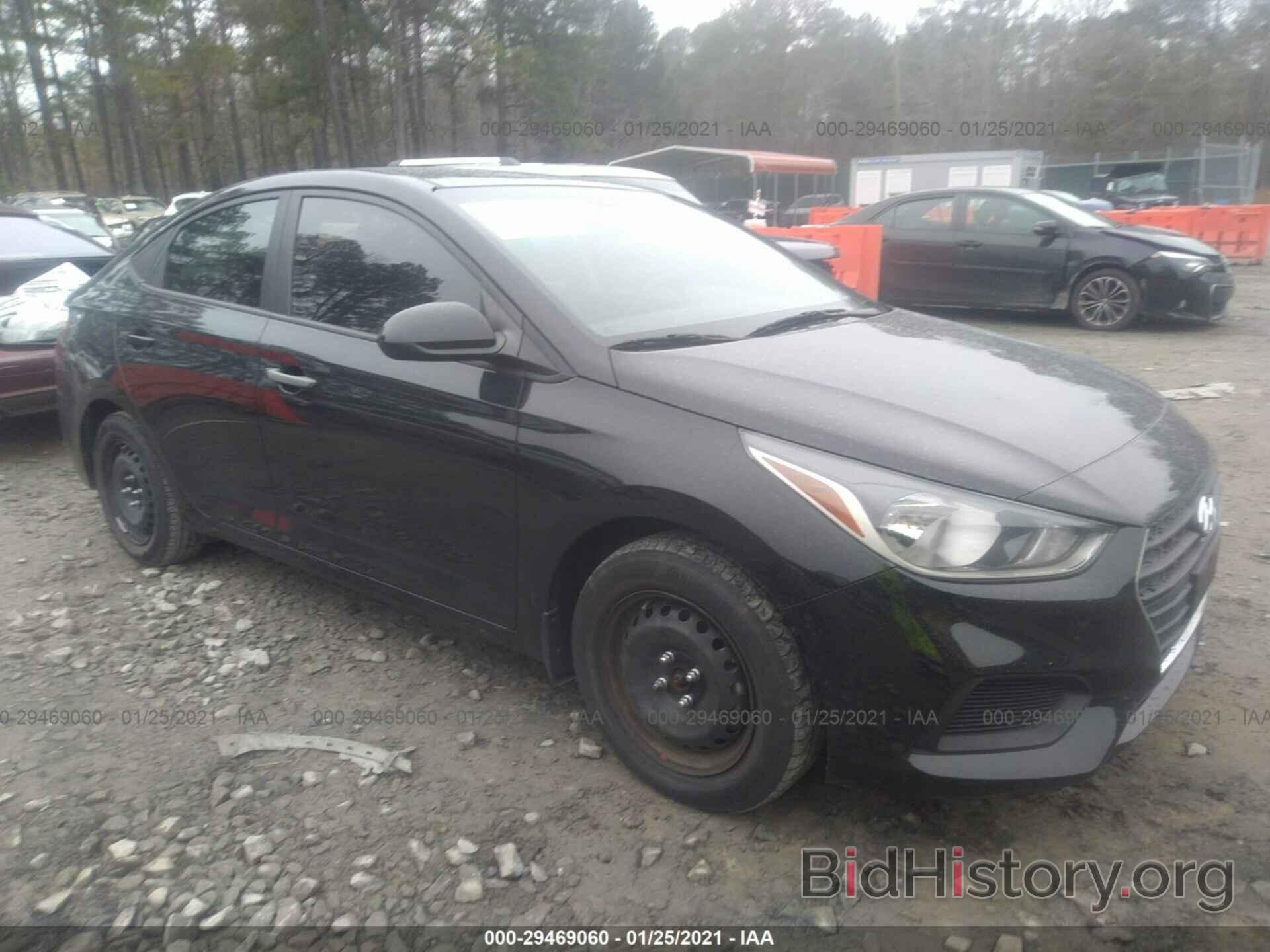 Photo 3KPC24A3XJE027142 - HYUNDAI ACCENT 2018