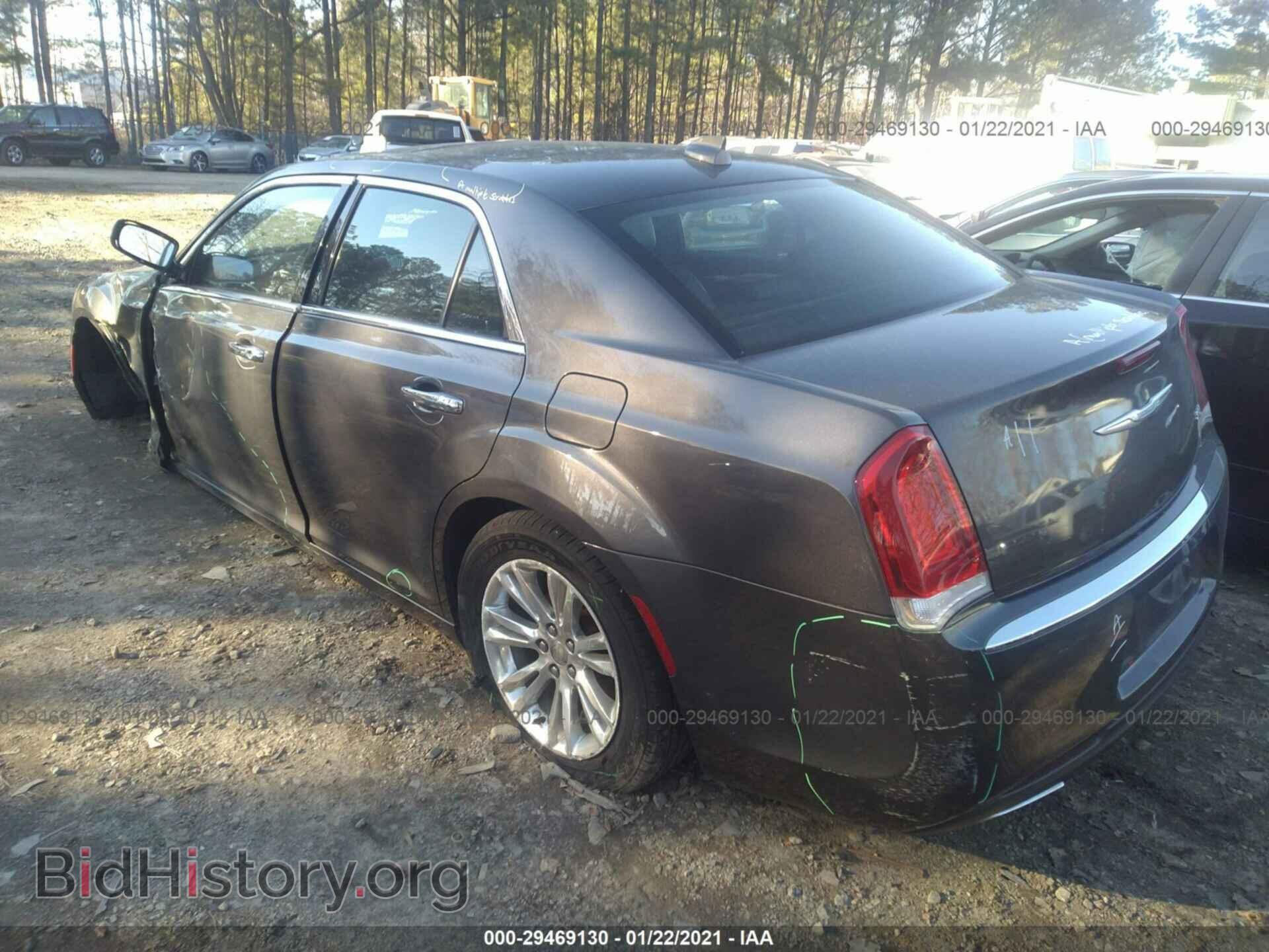 2017 CHRYSLER 300 - VIN: 2C3CCAEG7HH564997 - Фото 3
