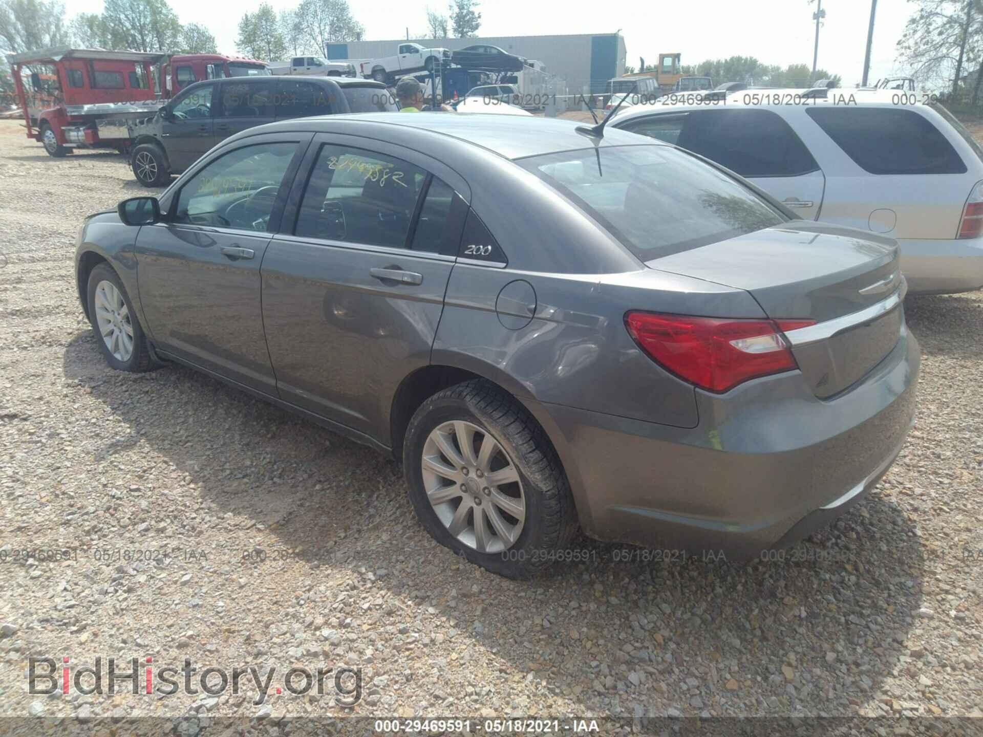2013 CHRYSLER 200 - VIN: 1C3CCBBB3DN569856 - Фото 3