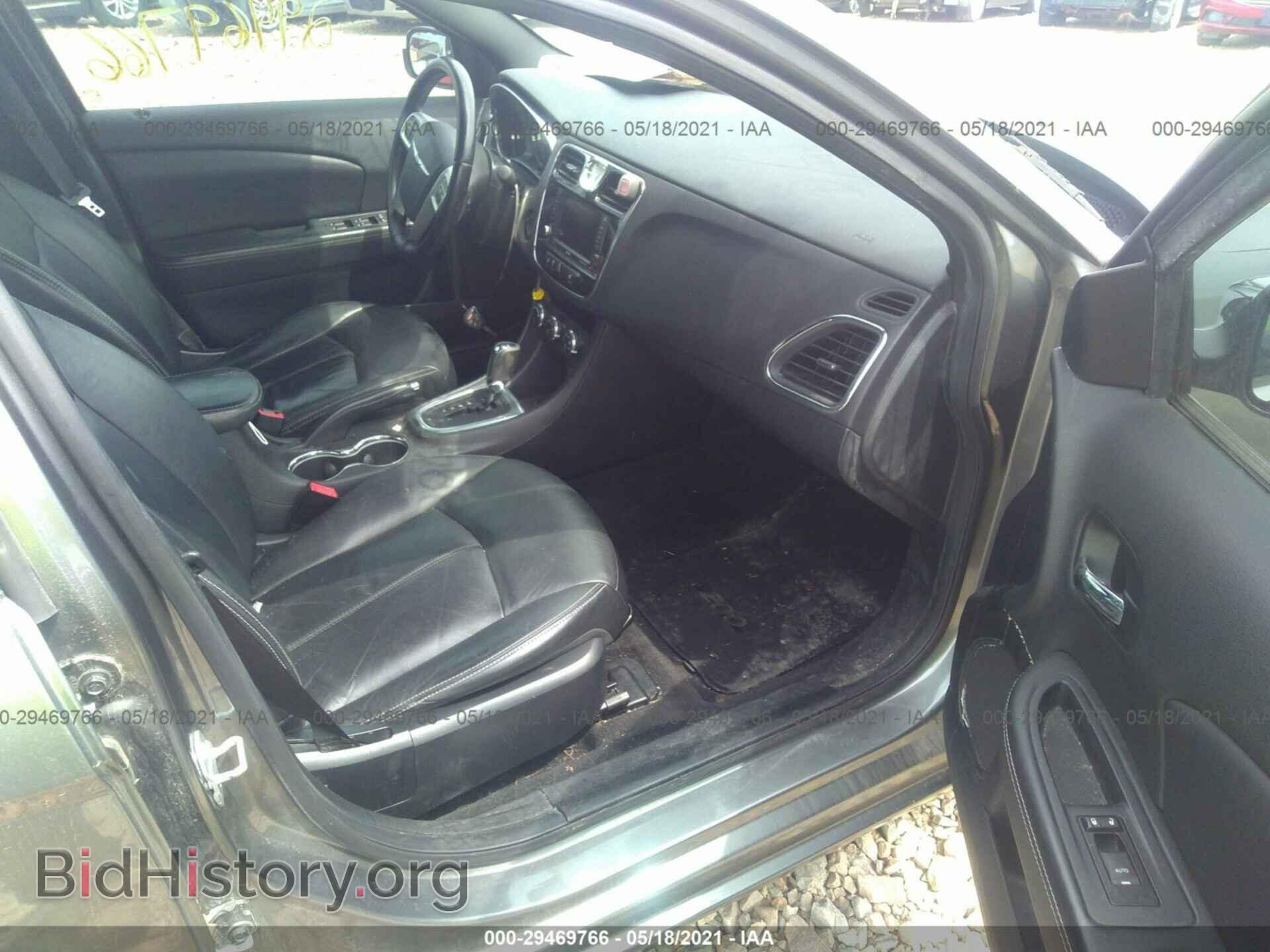2012 CHRYSLER 200 - VIN: 1C3CCBCG2CN326533 - Photo 5