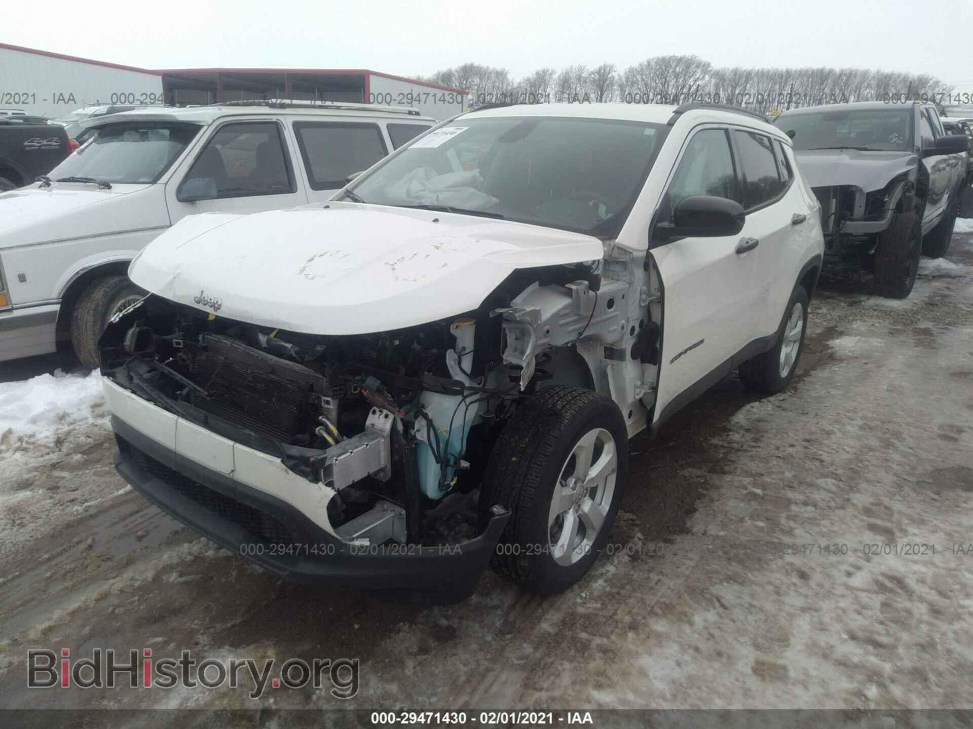 2019 JEEP COMPASS - VIN: 3C4NJDBB4KT761015 - Фото 2