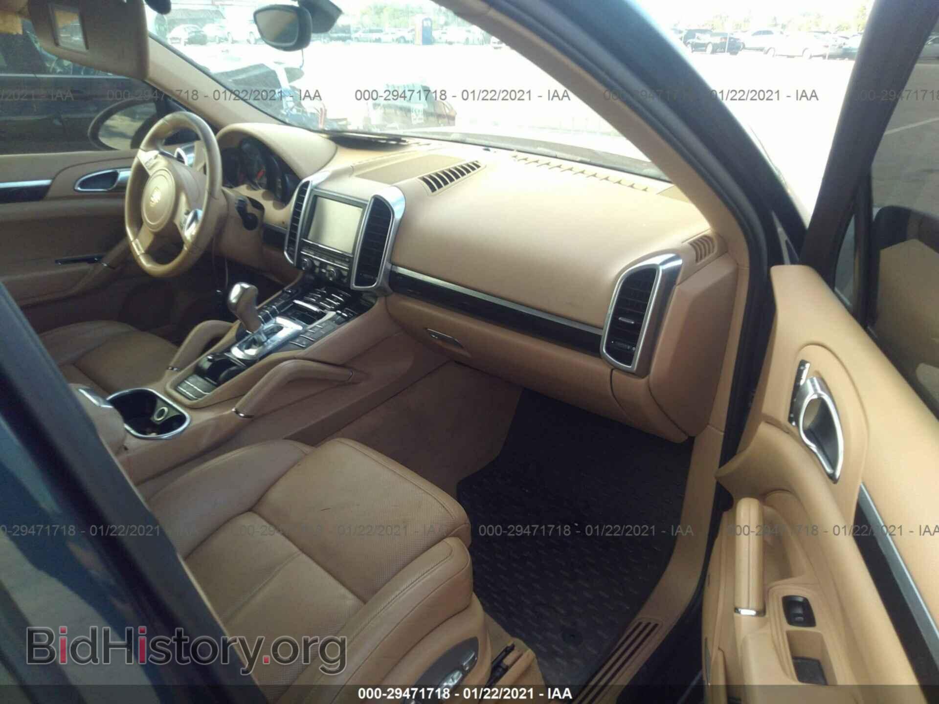 2011 PORSCHE CAYENNE - VIN: WP1AA2A29BLA05081 - Фото 5