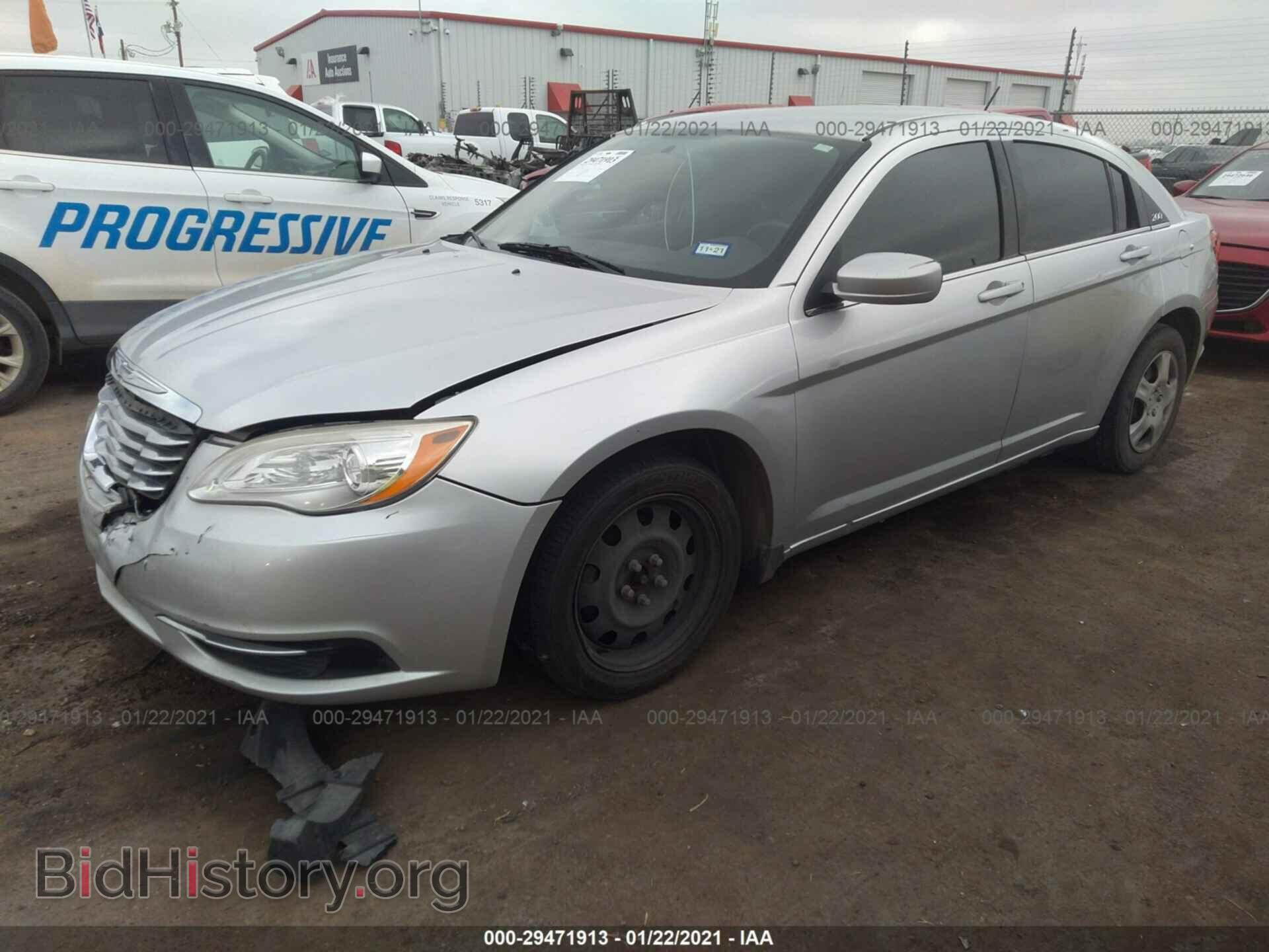 2012 CHRYSLER 200 - VIN: 1C3CCBAB4CN244746 - Фото 2