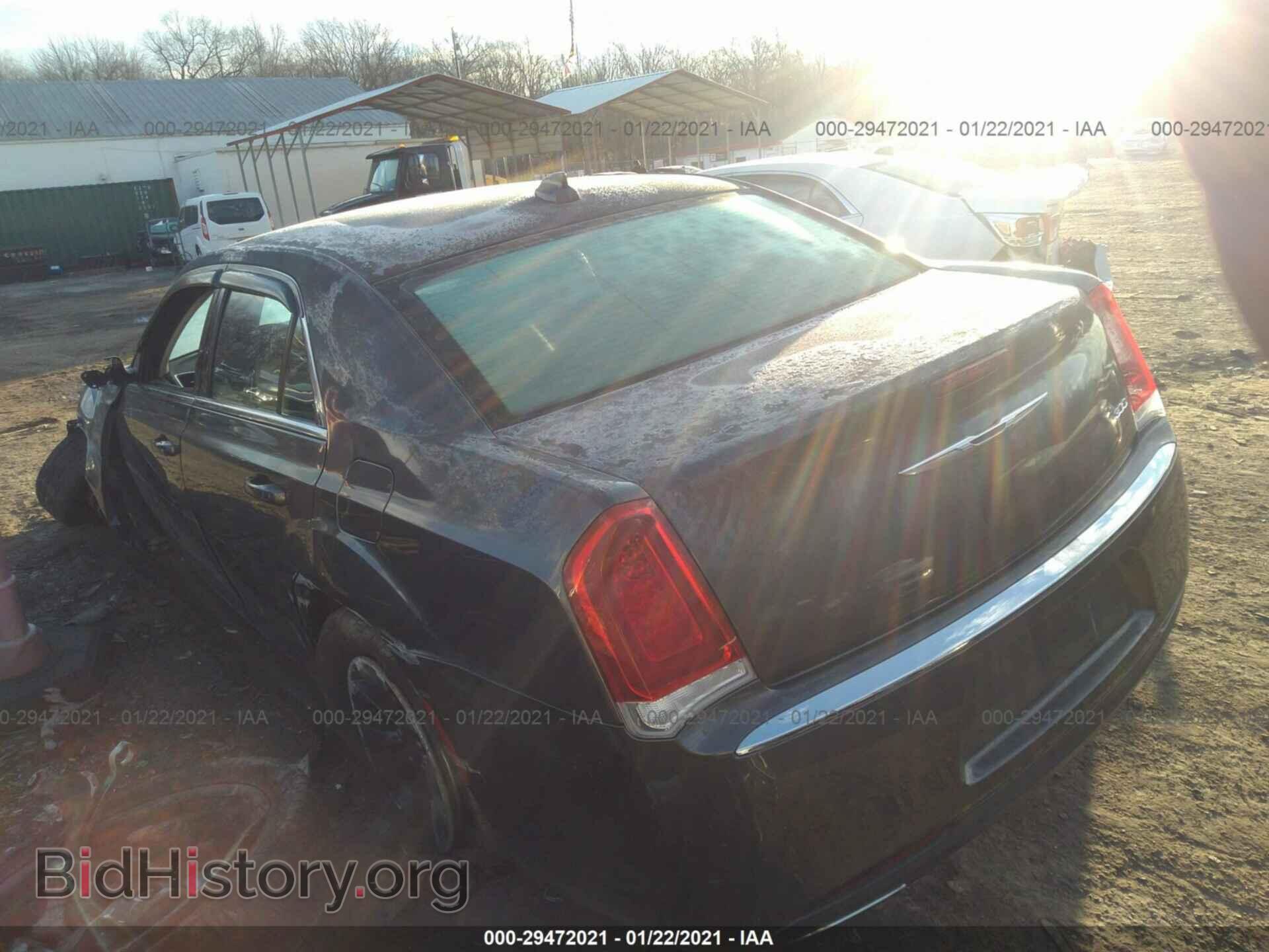2016 CHRYSLER 300 - VIN: 2C3CCAAG5GH151402 - Photo 3