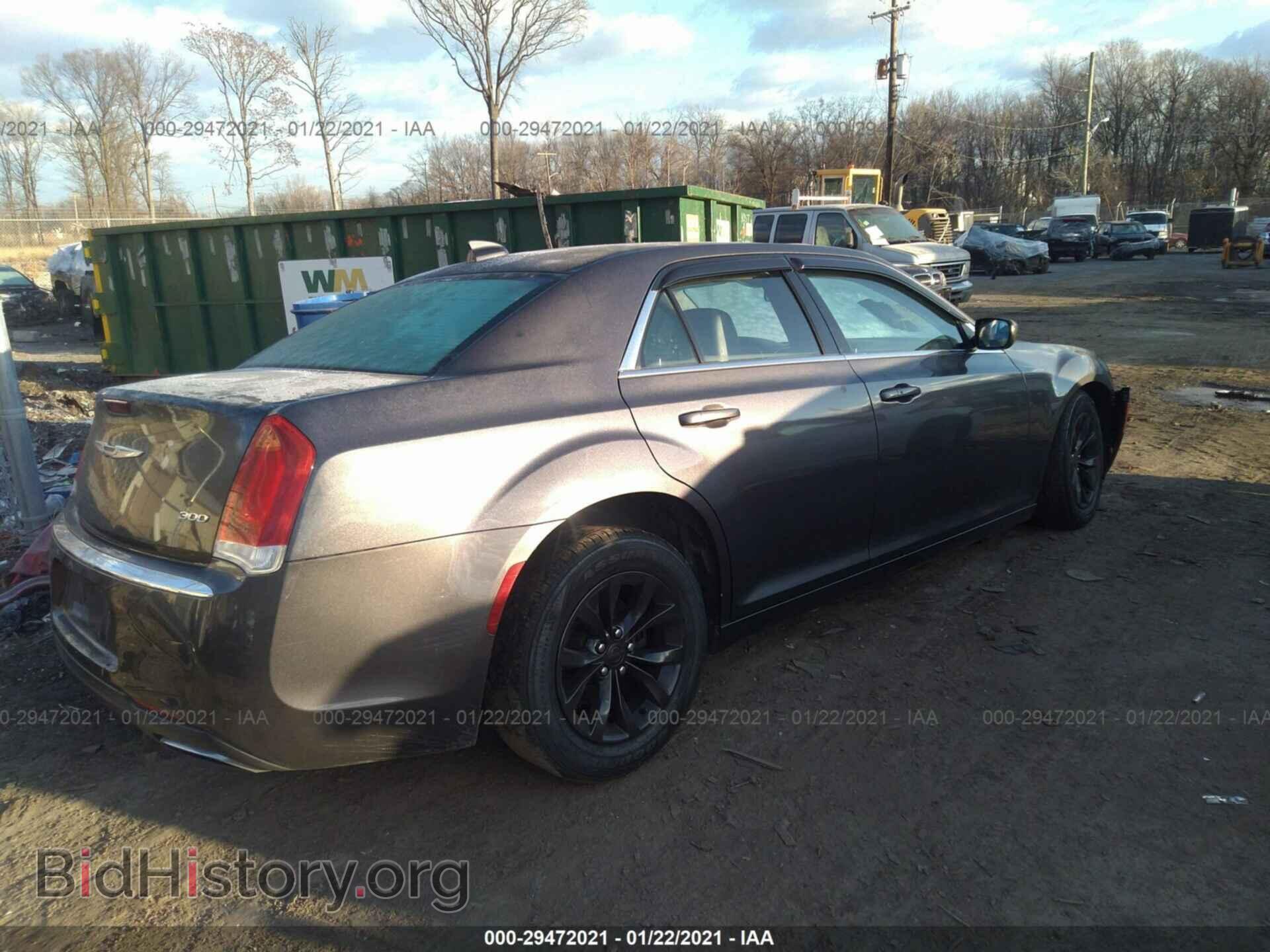 2016 CHRYSLER 300 - VIN: 2C3CCAAG5GH151402 - Photo 4