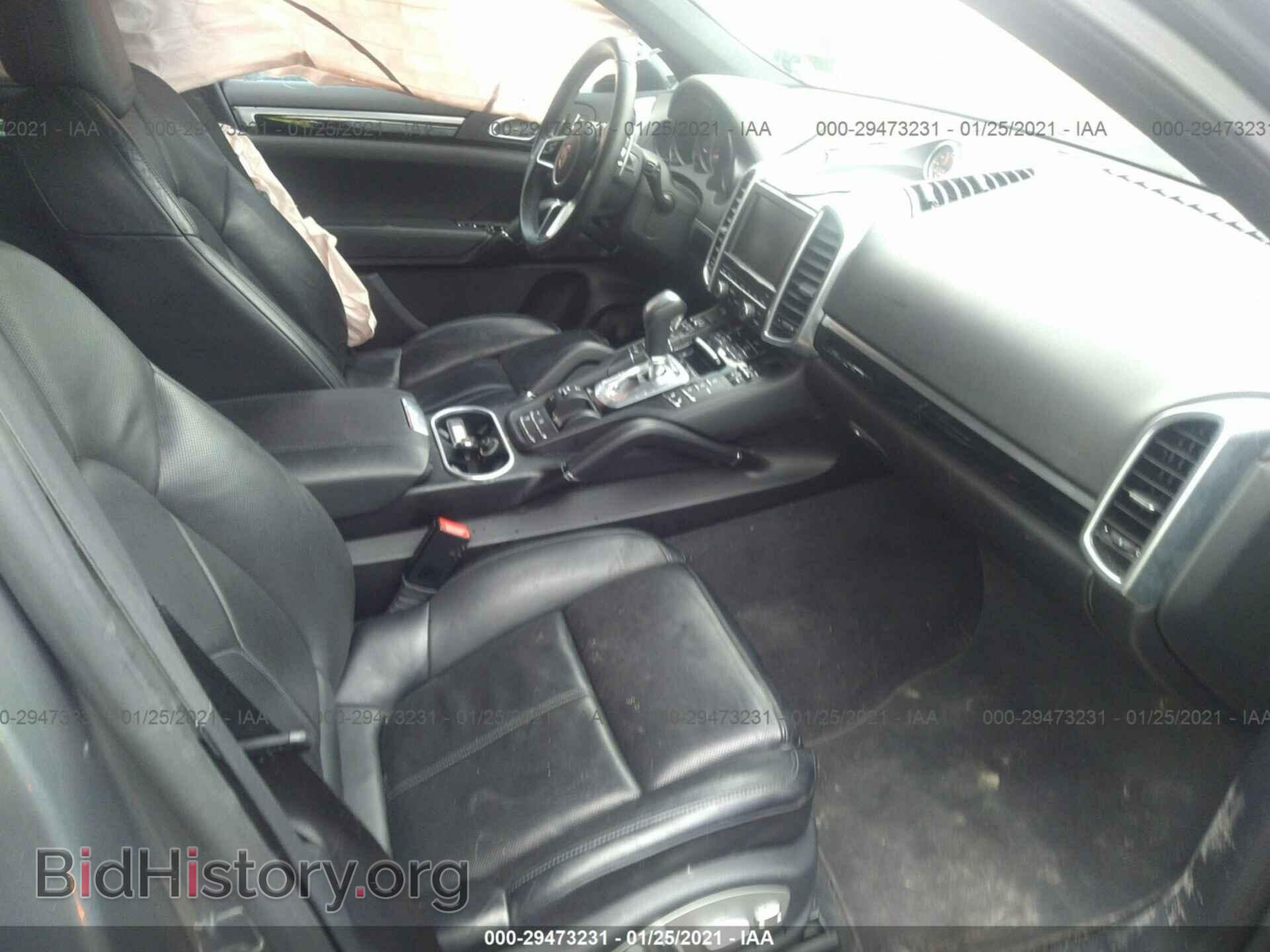 2016 PORSCHE CAYENNE - VIN: WP1AA2A22GKA16131 - Фото 5