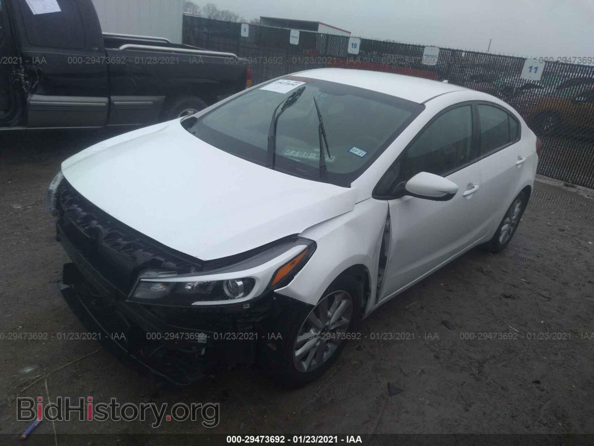 2017 KIA FORTE - VIN: 3KPFL4A74HE145100 - Photo 2