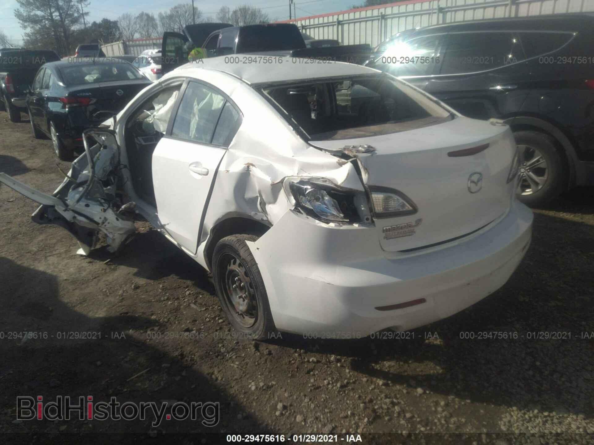 2013 MAZDA MAZDA3 - VIN: JM1BL1TF5D1761743 - Фото 3